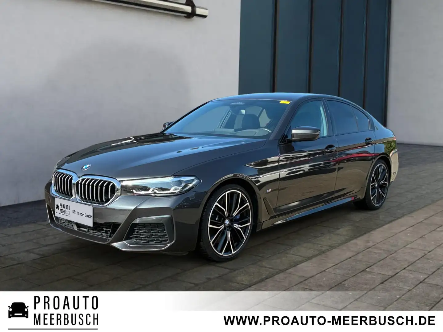 BMW 530 d xDrive M Sport 20ZOLL/HEADUP/STNDHZNG/KEYLESS Grau - 1