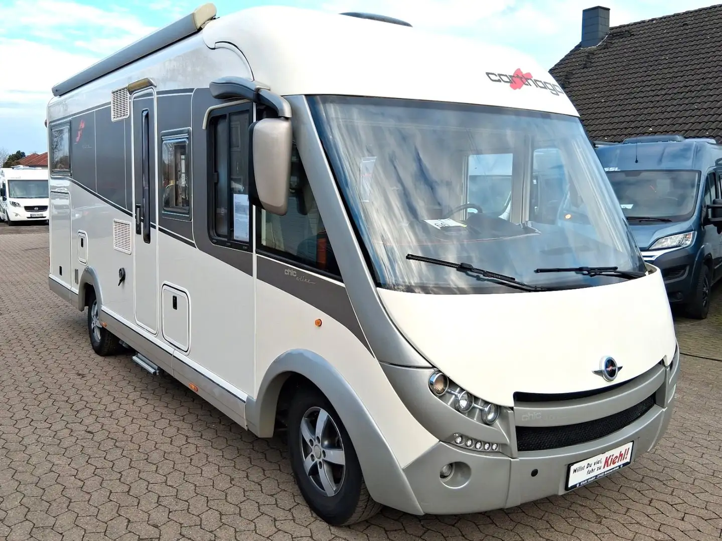 Carthago e-line chic I 47 - 4.8t/Luftfahrw/Solar/Lithium Blanc - 1