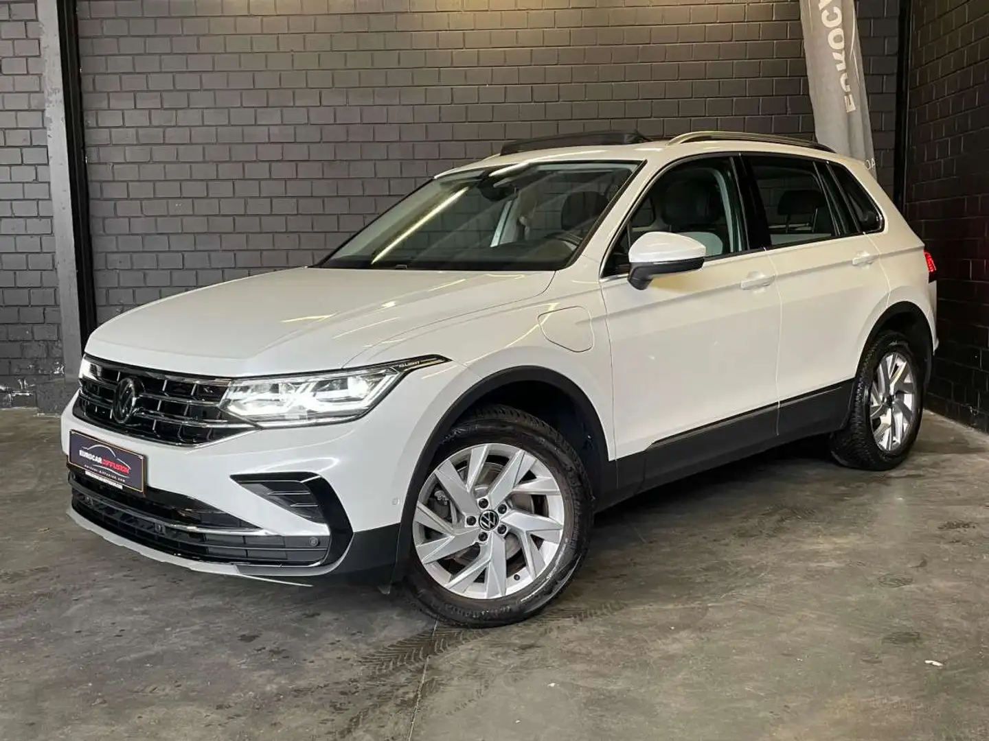 Volkswagen Tiguan Elegence 1.4 TSI eHybrid 245 CV Blanc - 1