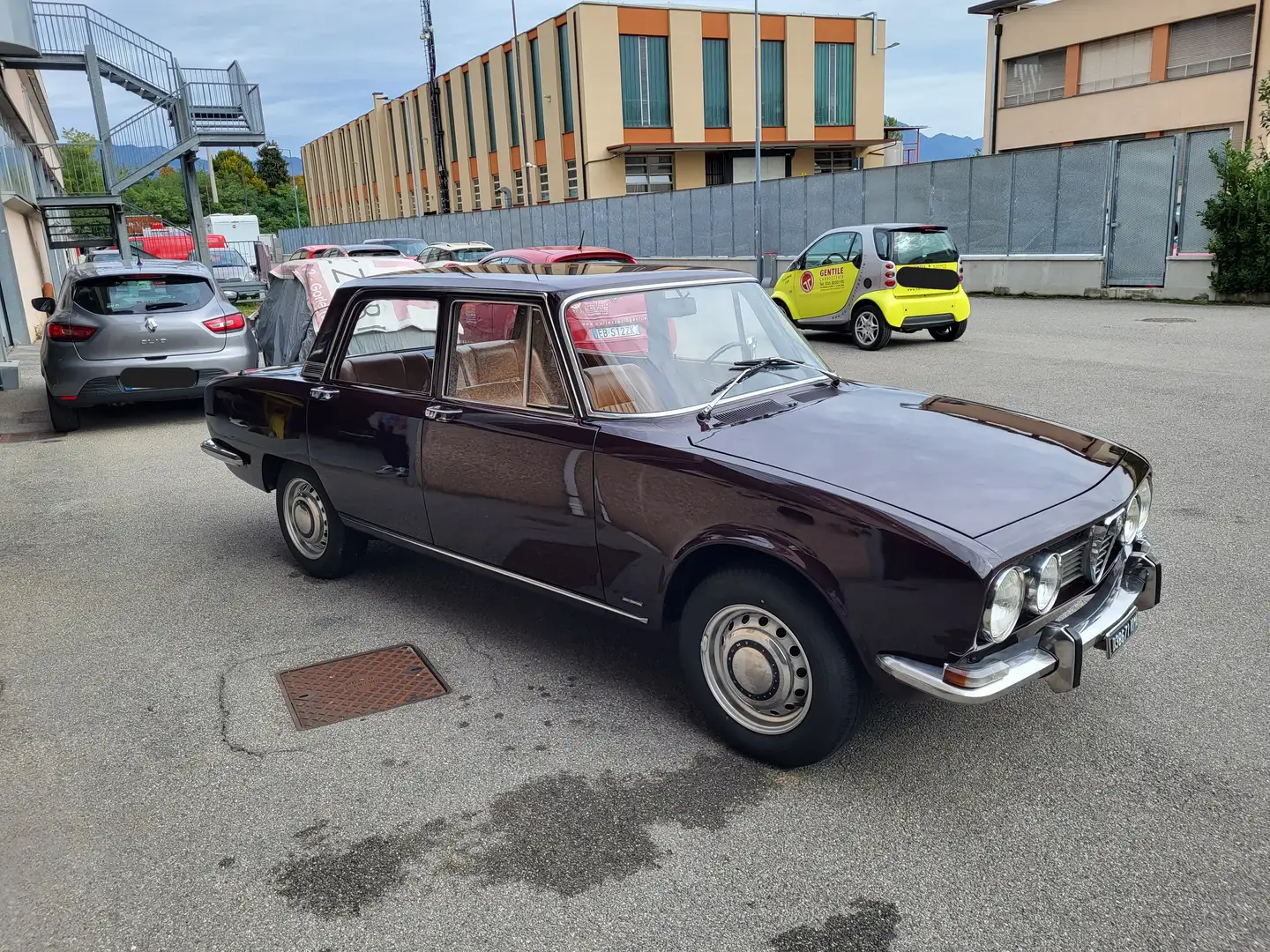 Alfa Romeo 1750 BERLINA - 2
