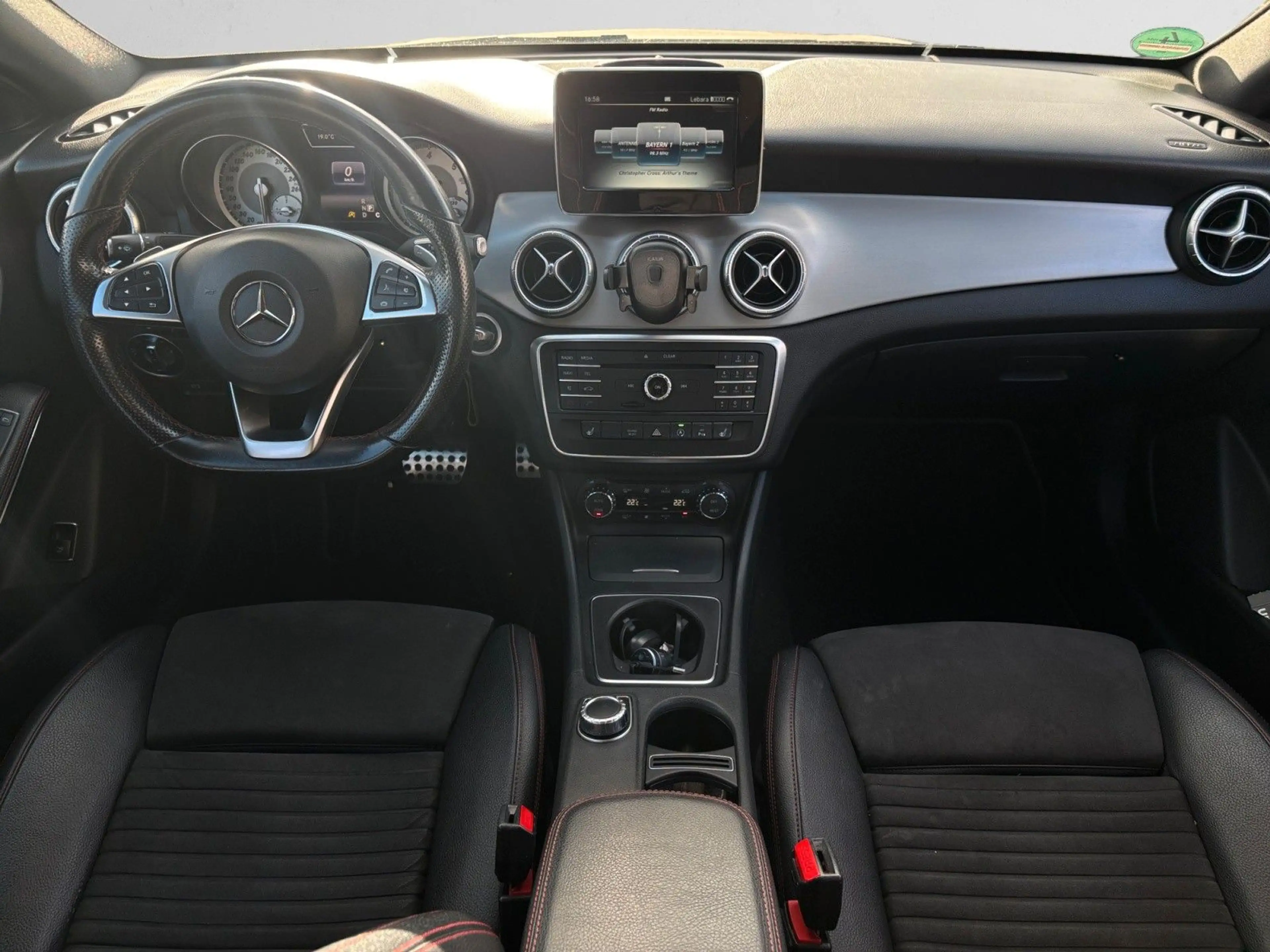 Mercedes-Benz CLA 220 CDI |AMG LINE|LEDER|NAVI|PDC|18´´ — photo 10
