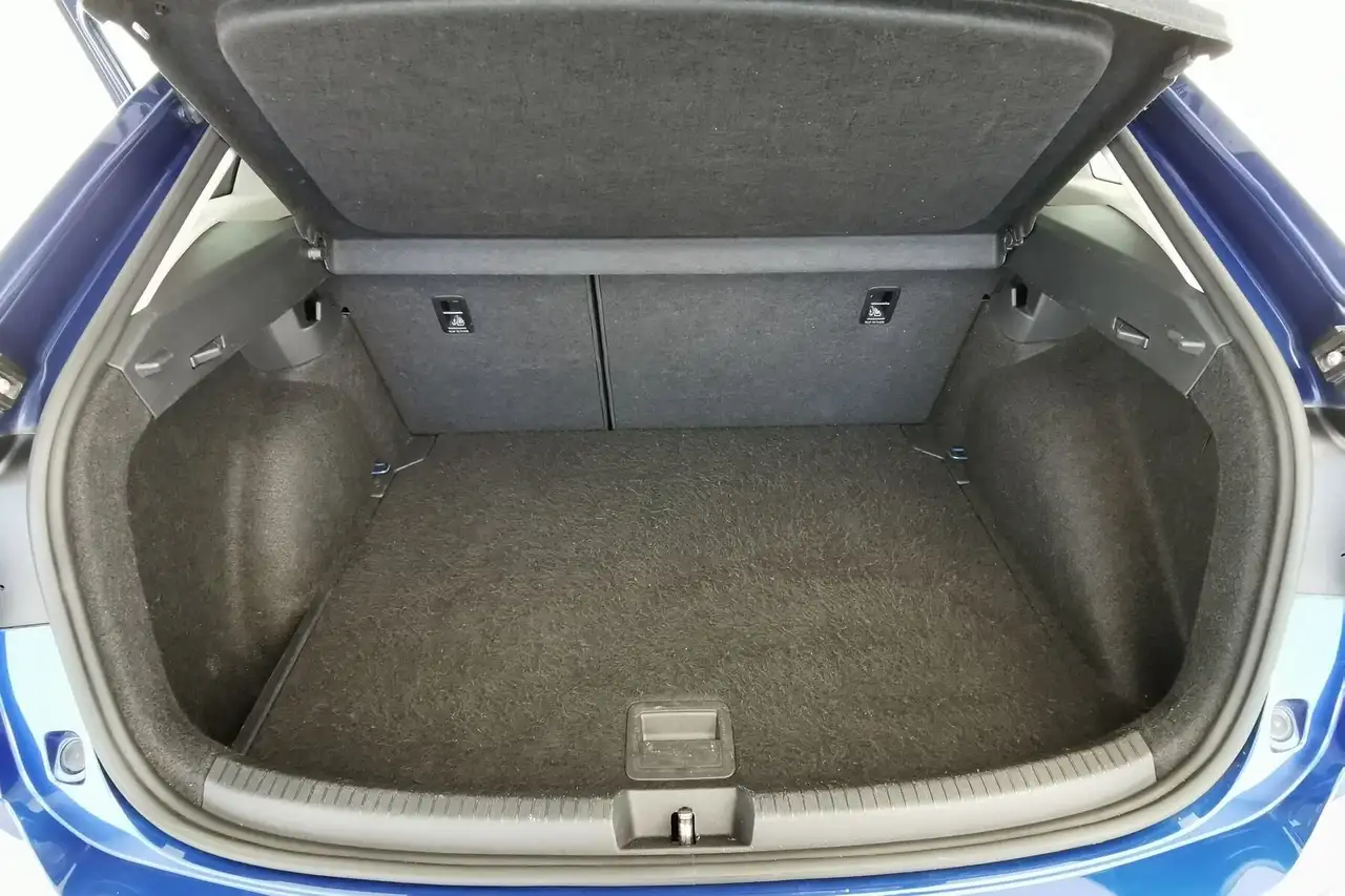 Volkswagen Taigo 1.0 TSI Life NAV|LED|PDC v+h|SHZG|DigCoPro 6