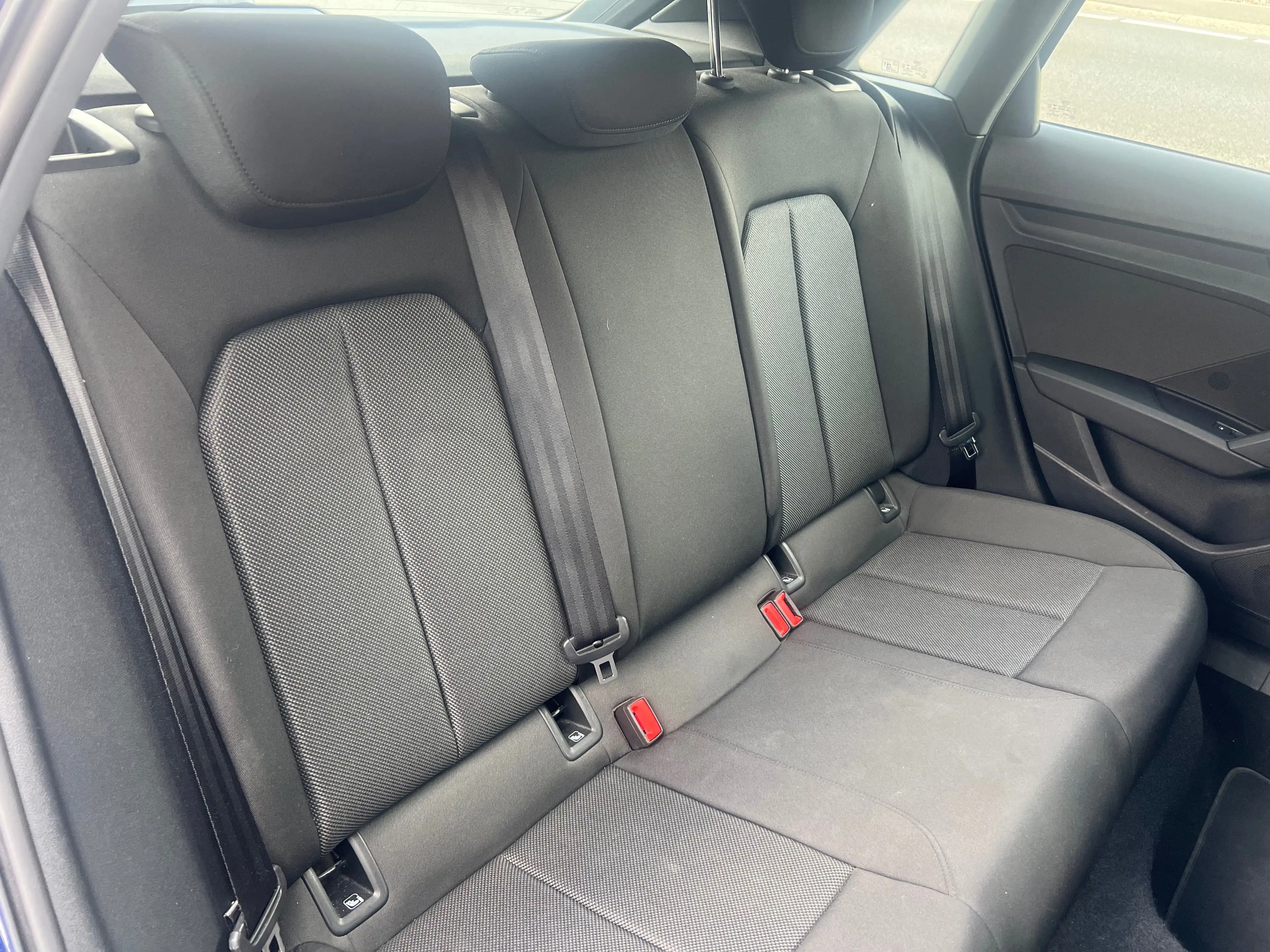 Audi A3 Sportback 30 TFSI Business Édition Advanced S tr GPS CARPLAY 82.000kms AUTOMATIQUE CRÉDIT 100% GARANTIE — photo 13