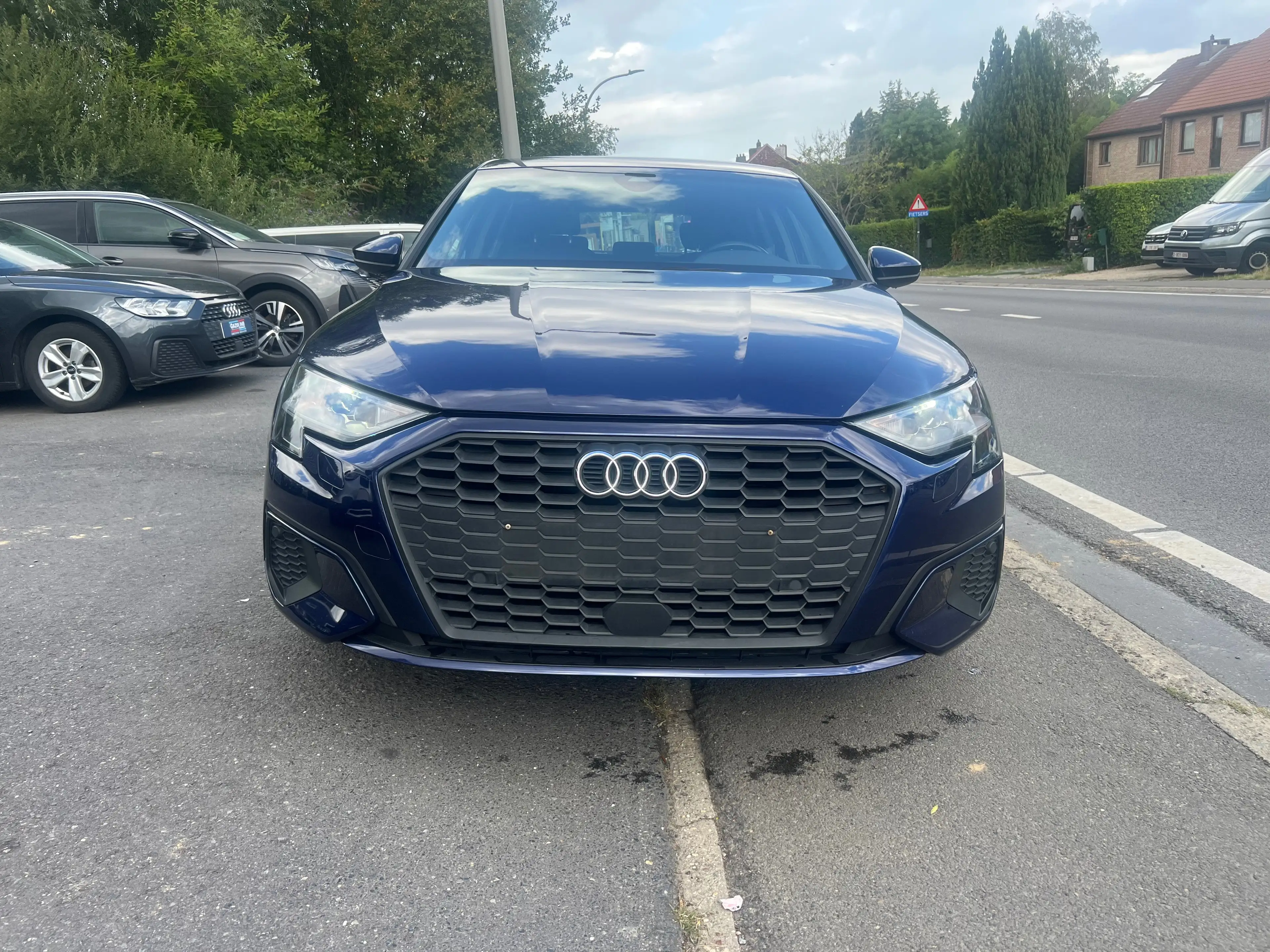 Audi A3 Sportback 30 TFSI Business Édition Advanced S tr GPS CARPLAY 82.000kms AUTOMATIQUE CRÉDIT 100% GARANTIE — photo 2