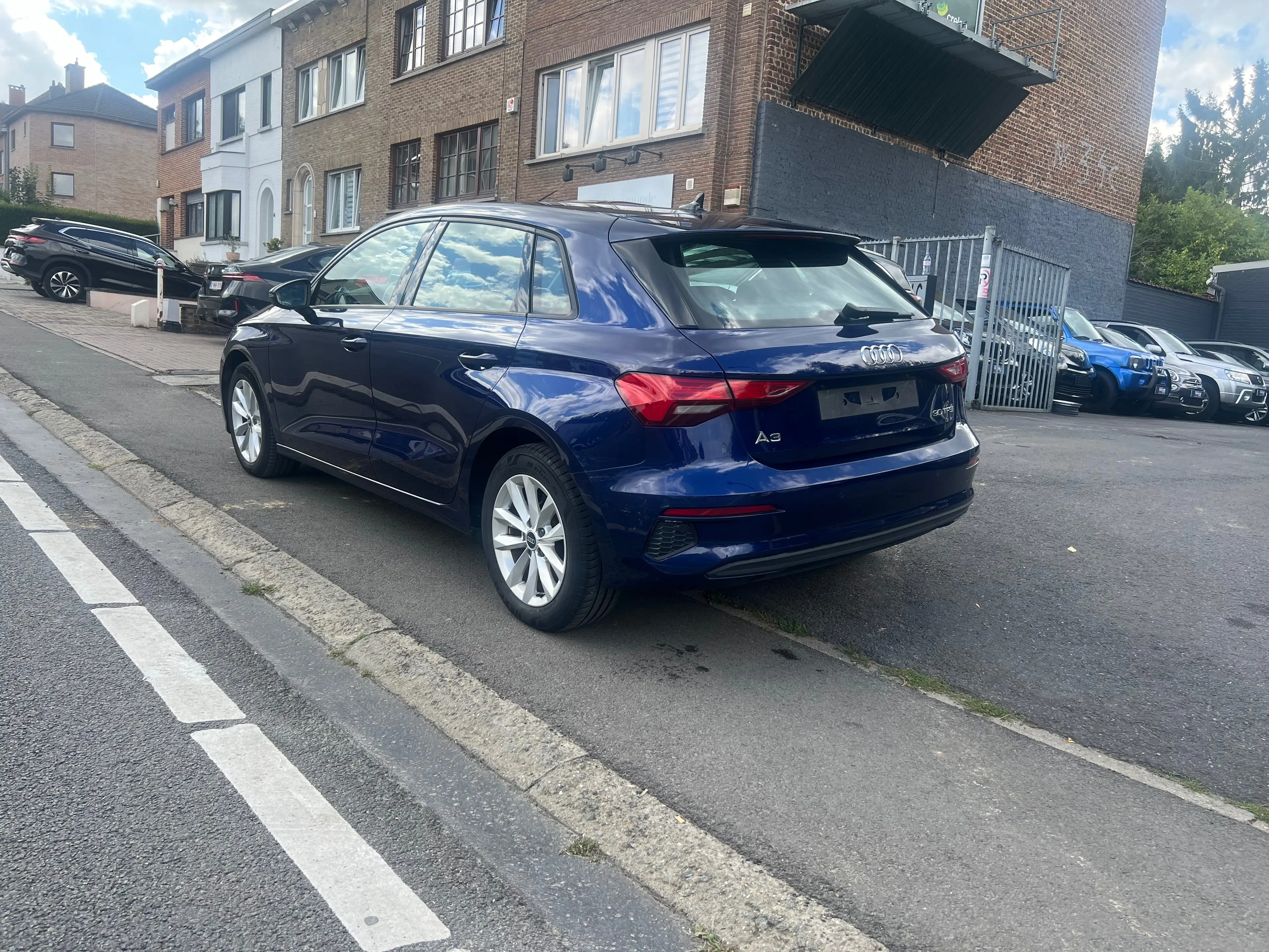 Audi A3 Sportback 30 TFSI Business Édition Advanced S tr GPS CARPLAY 82.000kms AUTOMATIQUE CRÉDIT 100% GARANTIE — photo 5