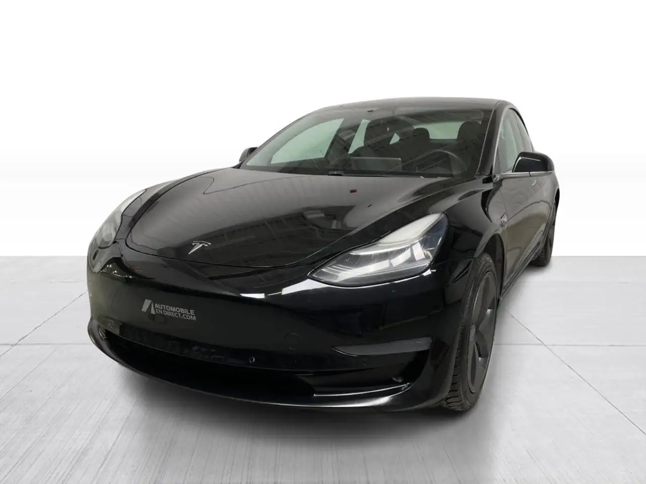 Tesla Model 3 photo Tesla Model 3
