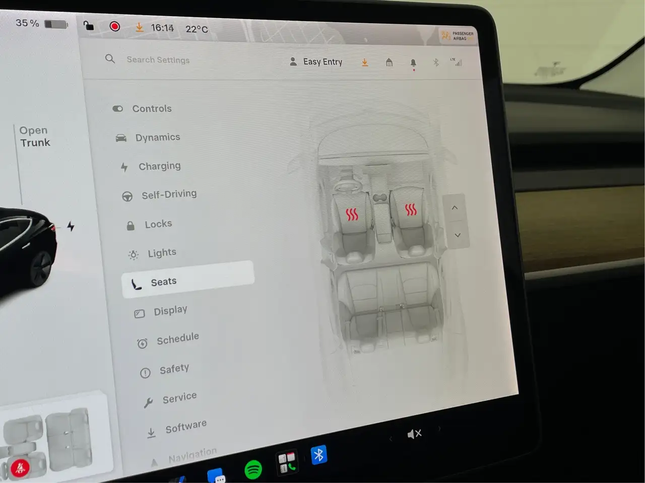 Tesla Model 3 photo Tesla Model 3