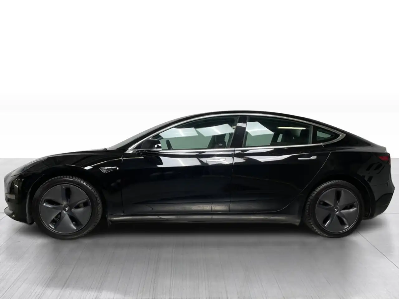 Tesla Model 3 photo Tesla Model 3