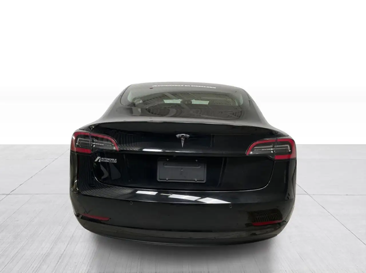 Tesla Model 3 photo Tesla Model 3