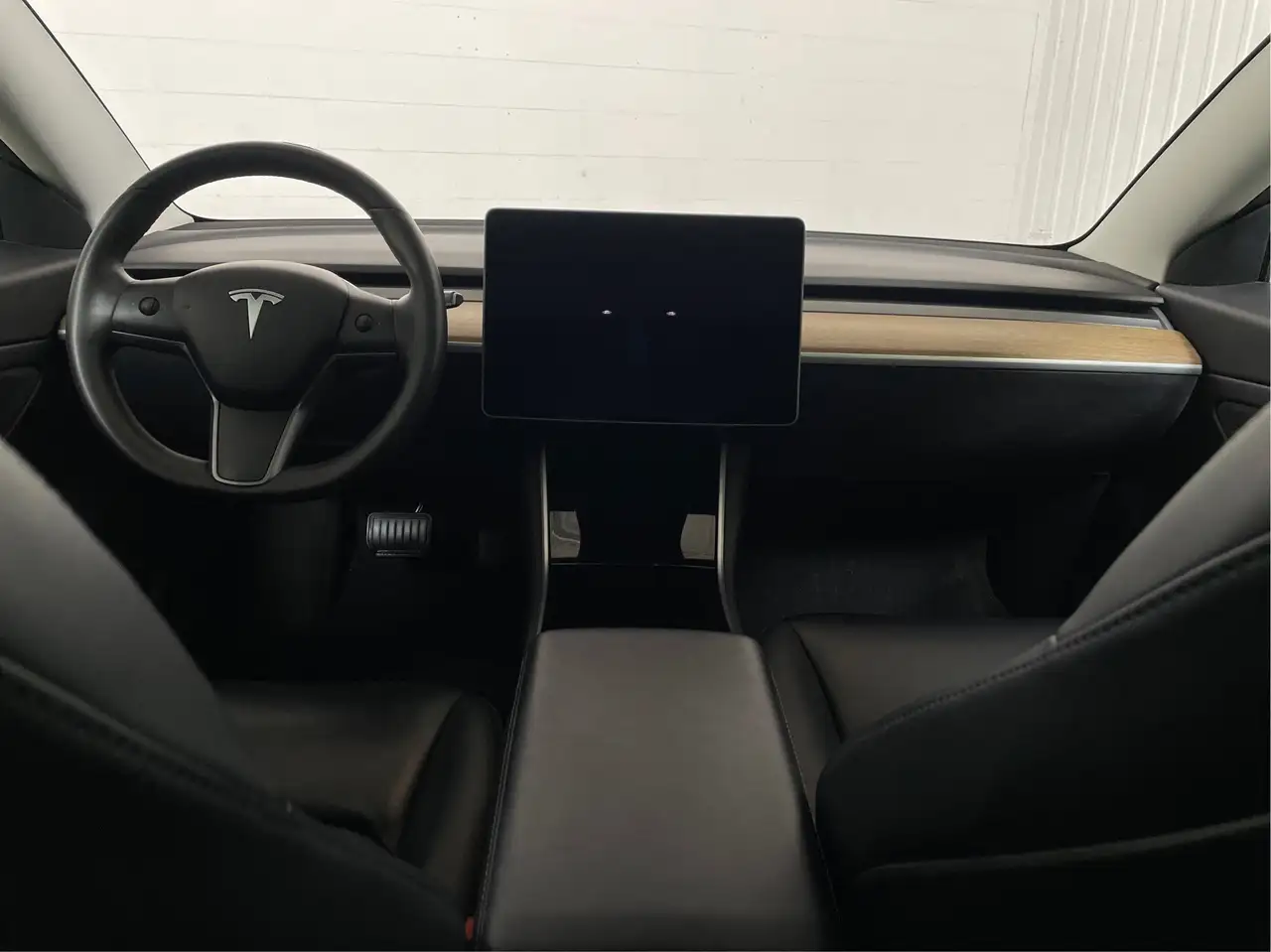 Tesla Model 3 photo Tesla Model 3