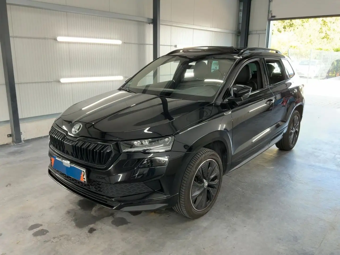 Skoda Karoq Sportline PANORAMA+VIRT.CP+LED+MATRIX Schwarz - 1