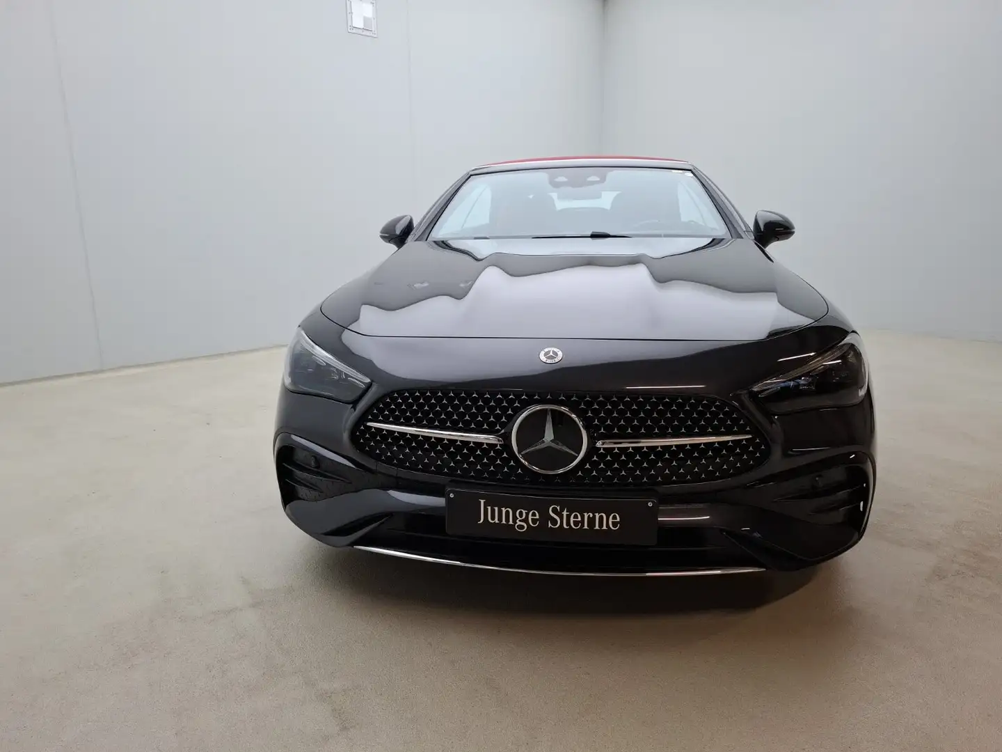 Mercedes-Benz CLE 200 CLE 200 4M Cabrio AMG Sitzklima Distro Memory Navi Grau - 2