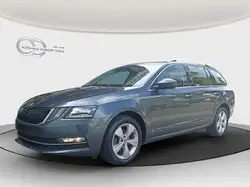 Skoda Octavia 1.6 TDI Style DSG LED+SCHIEBEDACH+PDC+SMART LINK