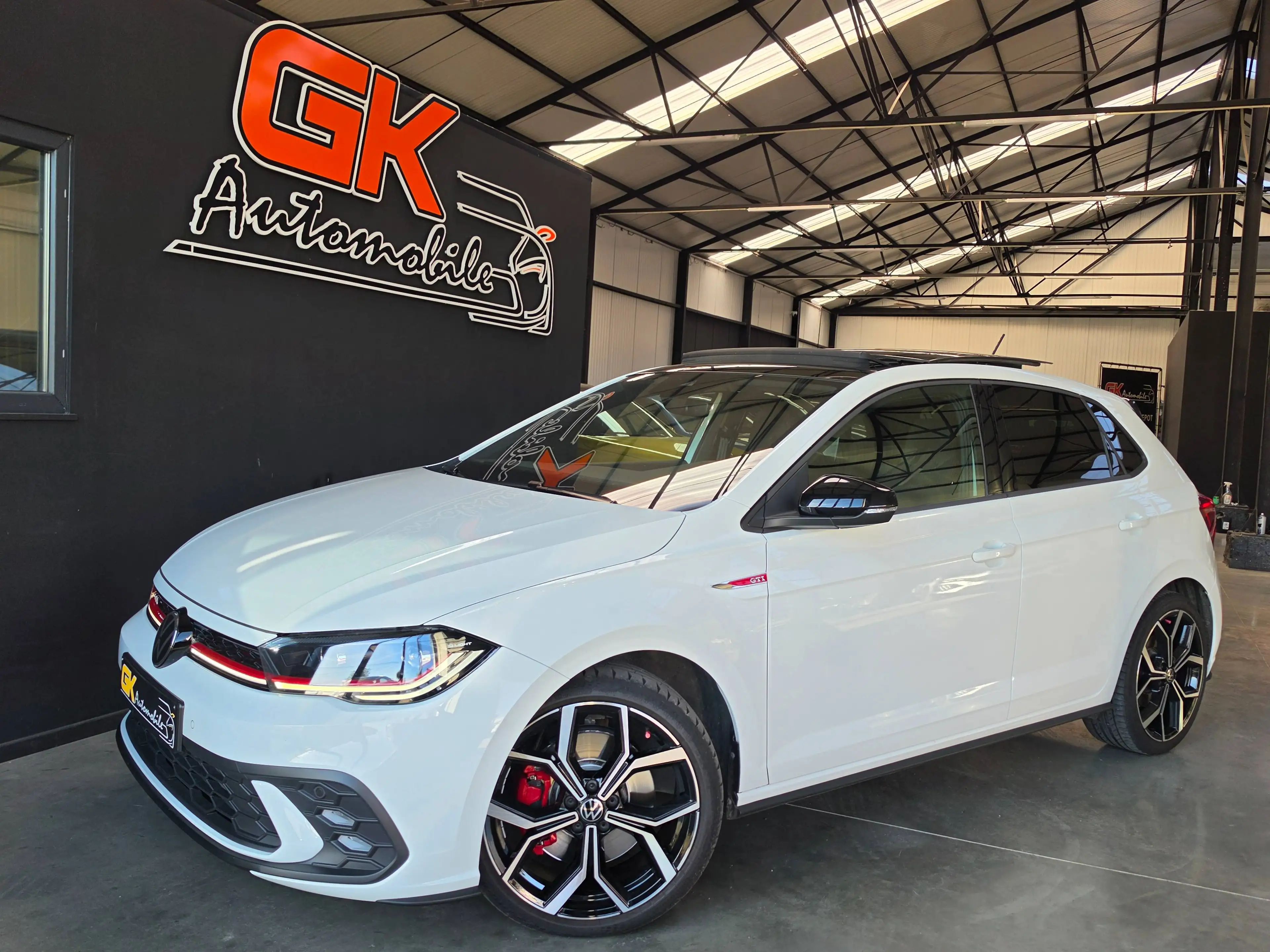 Volkswagen Polo GTI 2.0 TSI DSG // TOIT OUVRANT// CAMÉRA // COCKPIT