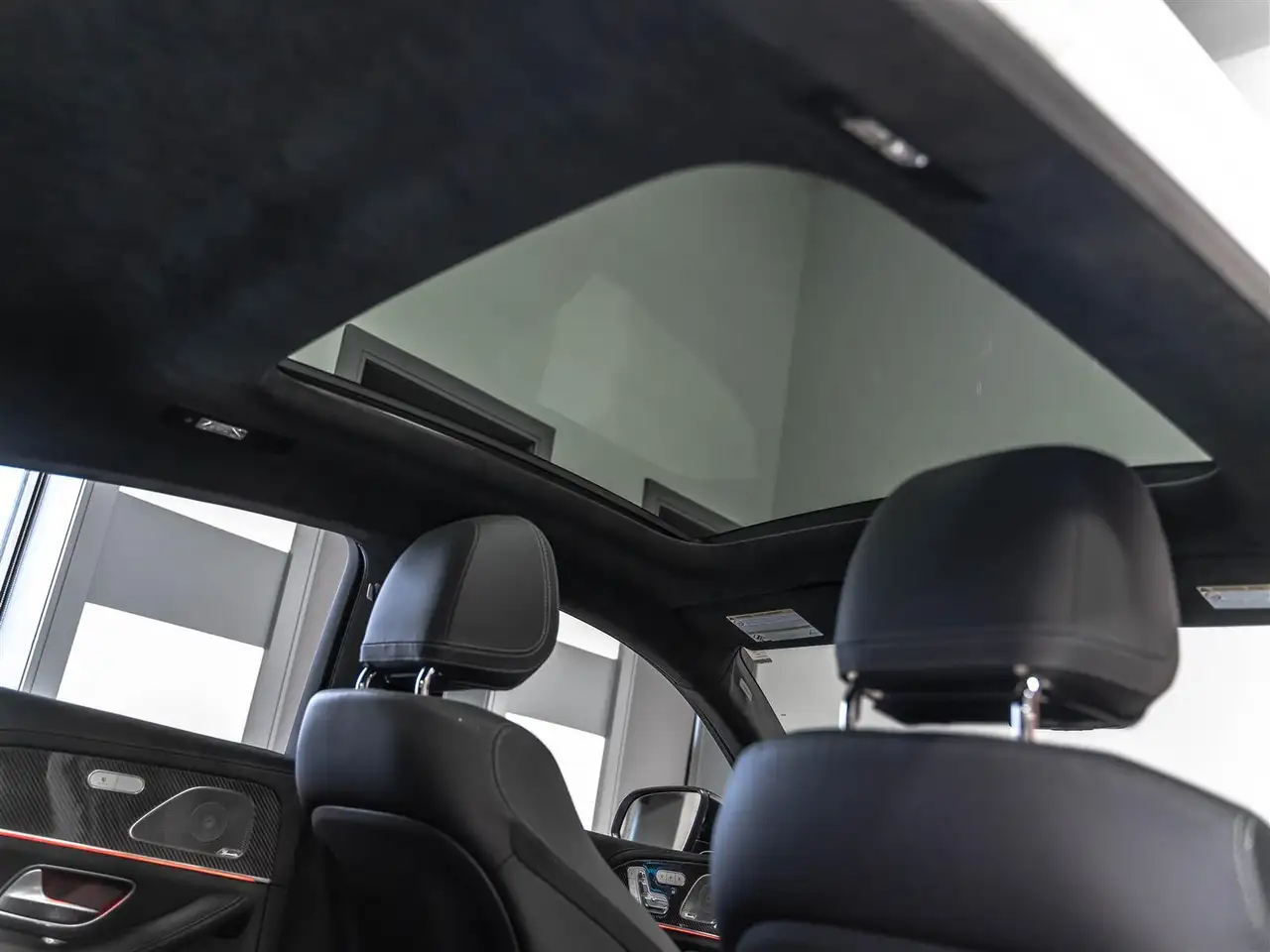 Mercedes-Benz GLE снимка Mercedes-Benz GLE