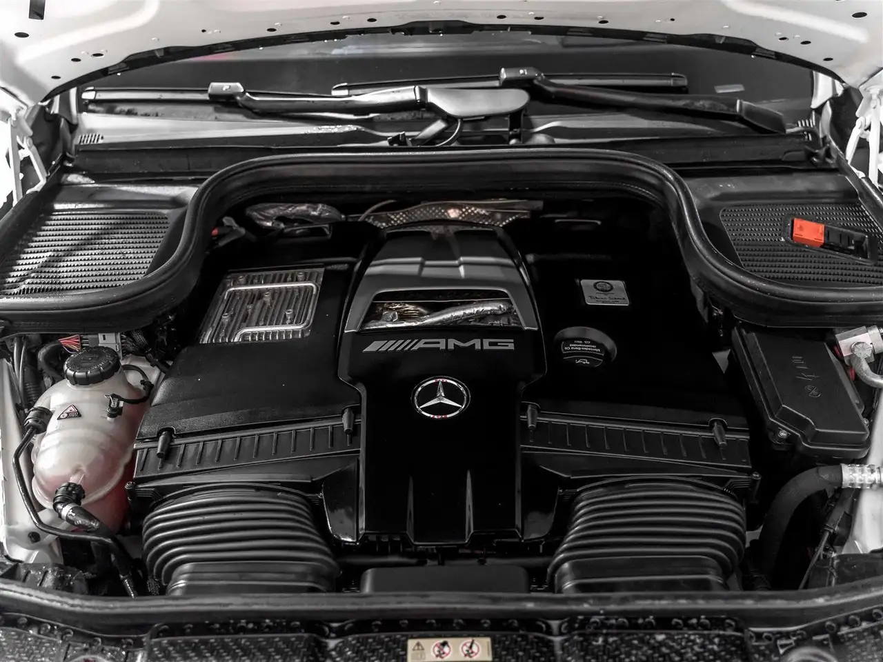 Mercedes-Benz GLE снимка Mercedes-Benz GLE