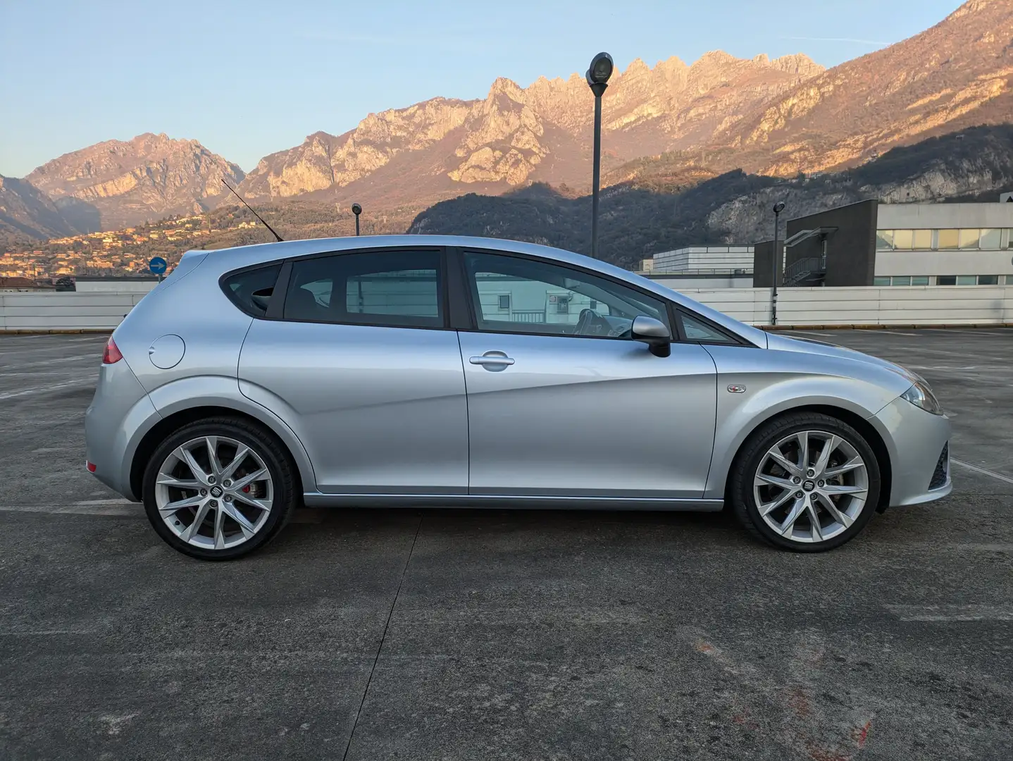 SEAT Leon FR Grigio - 2