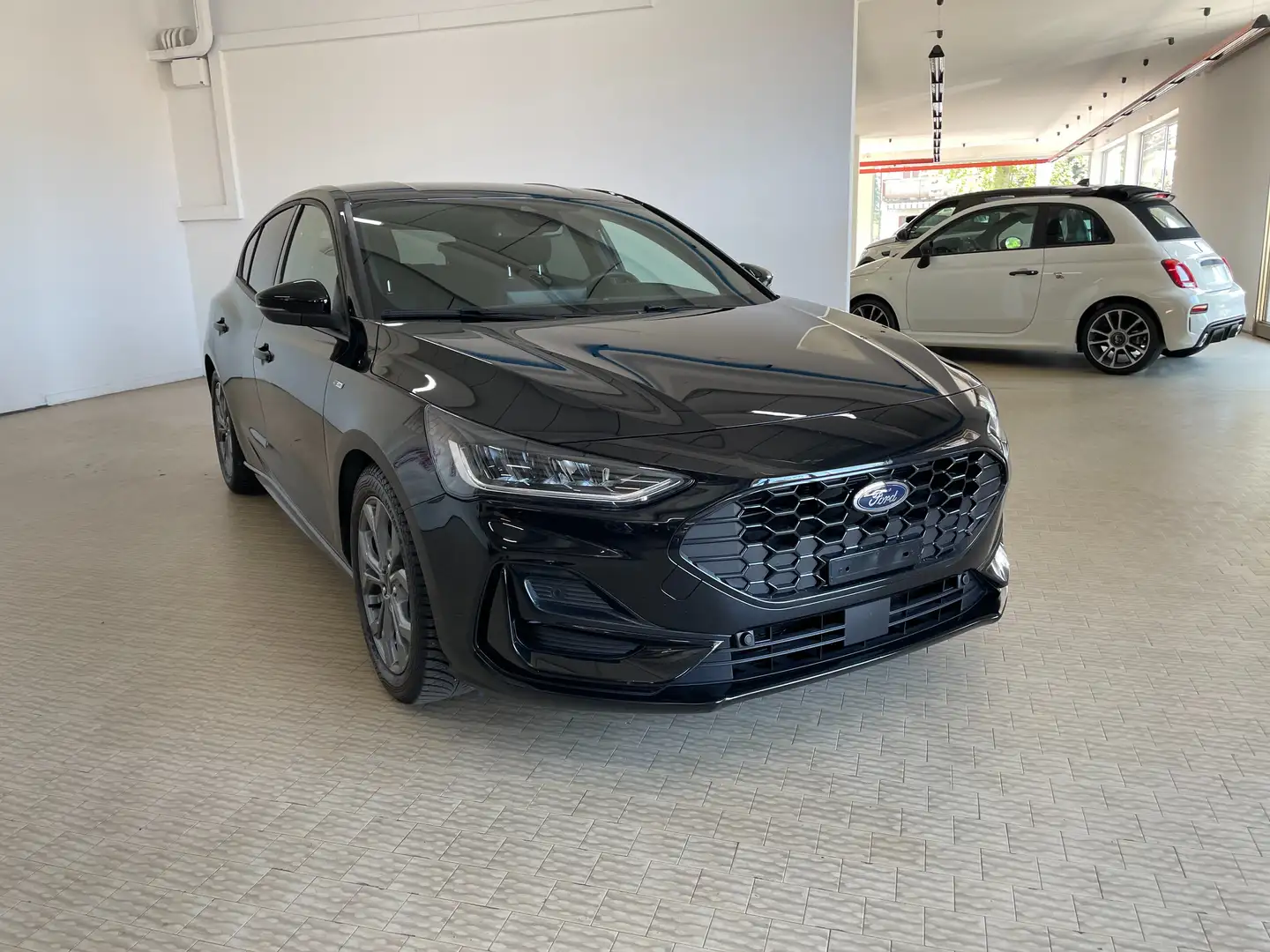 Ford Focus 1.5 ecoblue ST-Line 115cv auto 2024 Co Pilot Pack Zwart - 2