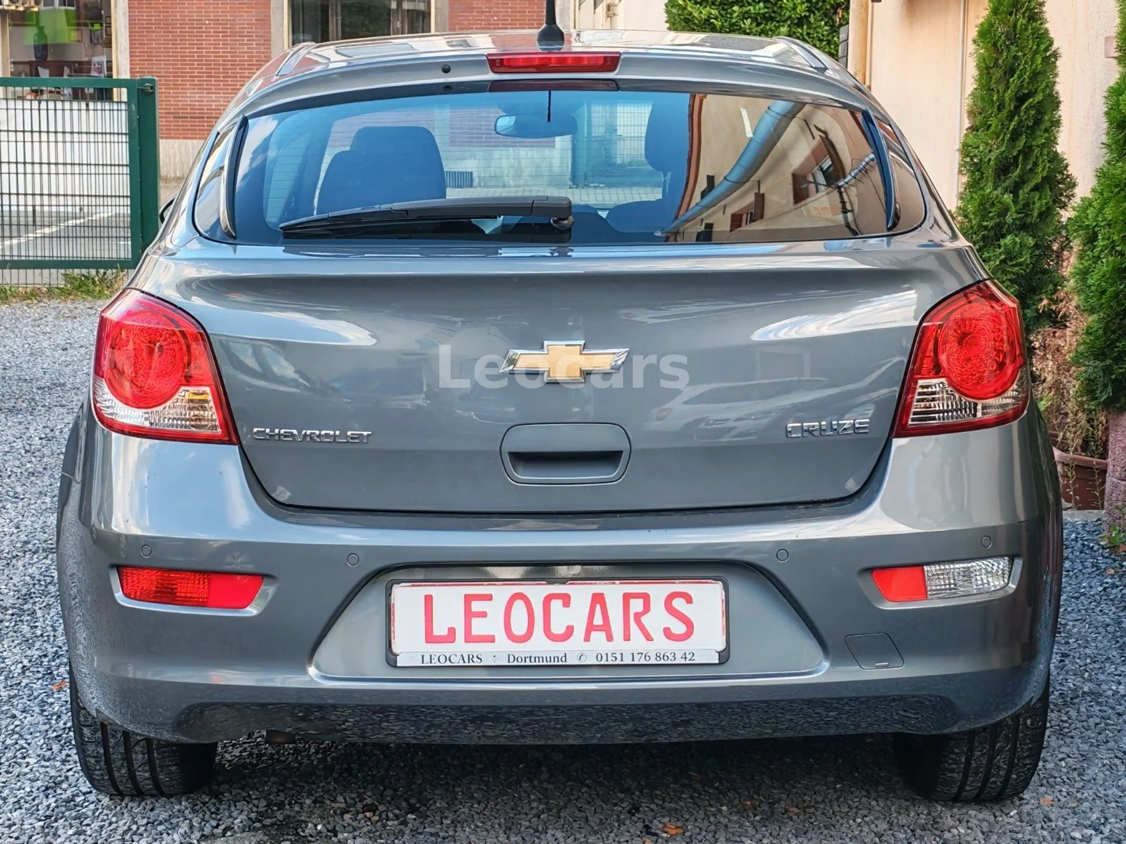 Chevrolet Cruze Hatchback 1.6L — photo 10