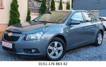 Hatchback 1.6L