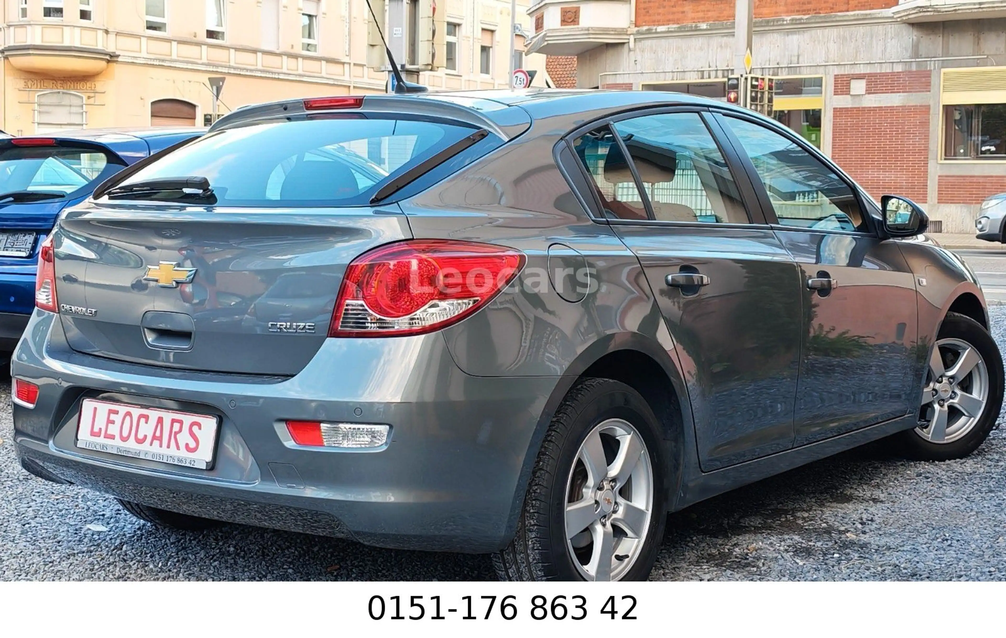 Chevrolet Cruze Hatchback 1.6L — photo 3