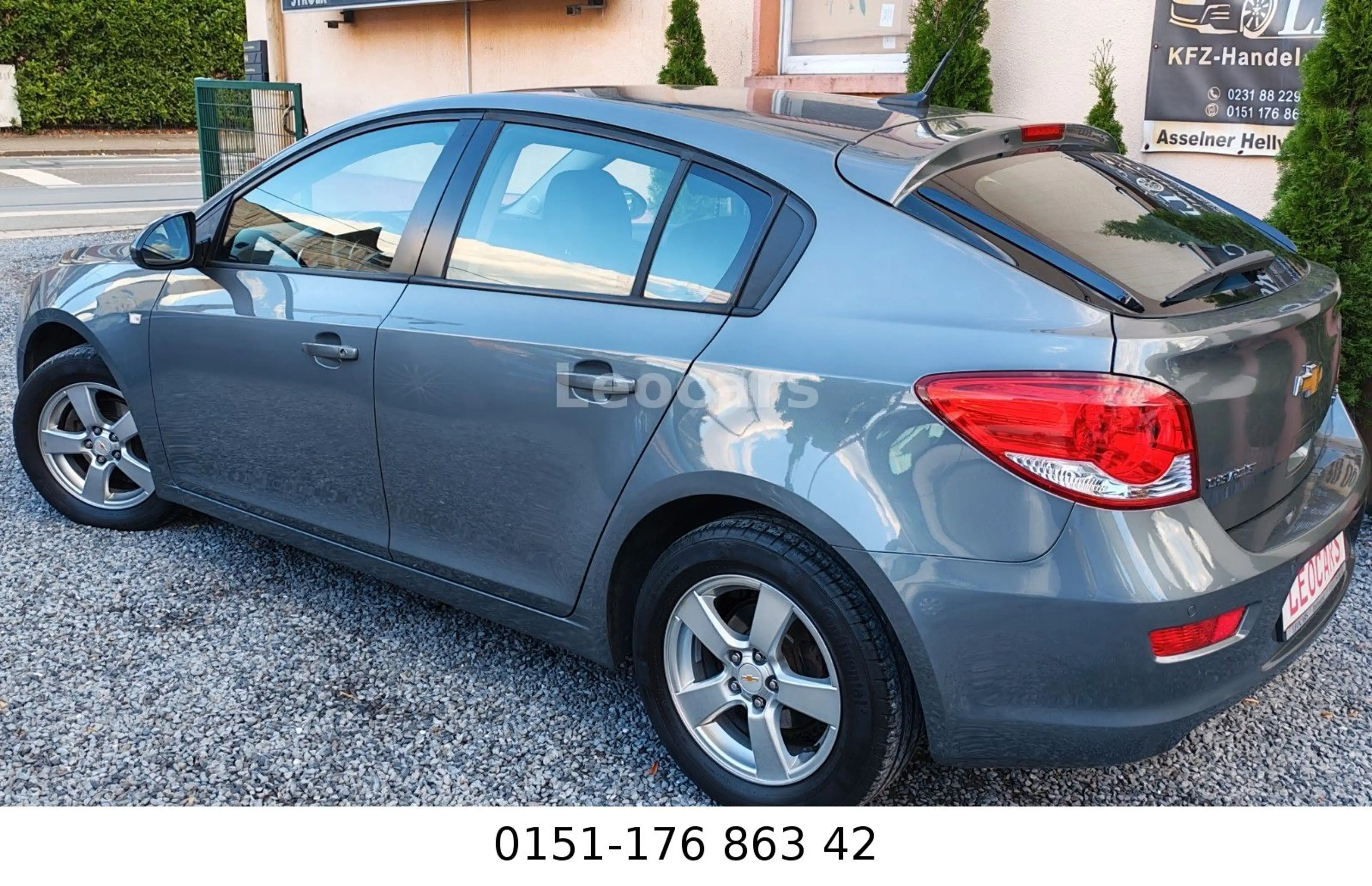 Chevrolet Cruze Hatchback 1.6L — photo 4