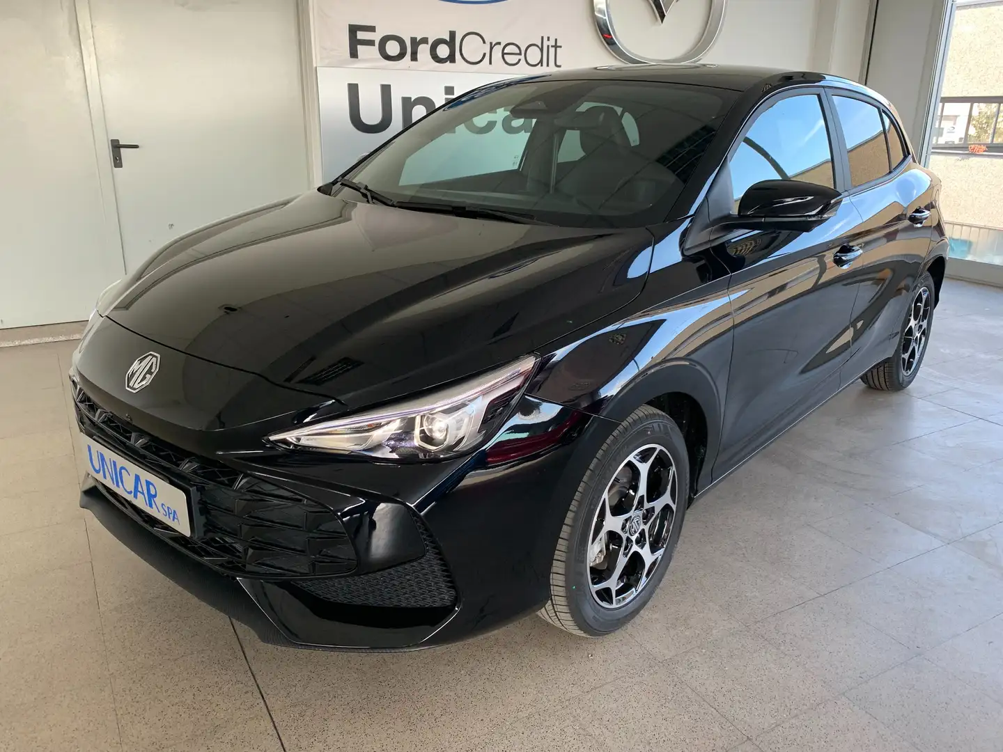 MG MG3 1.5 hybrid+ Luxury auto "IN PRONTA CONSEGNA" Zwart - 1