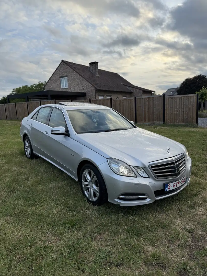Mercedes-Benz E 200 CDI DPF BlueEFFICIENCY Automatik Avantgarde - 2