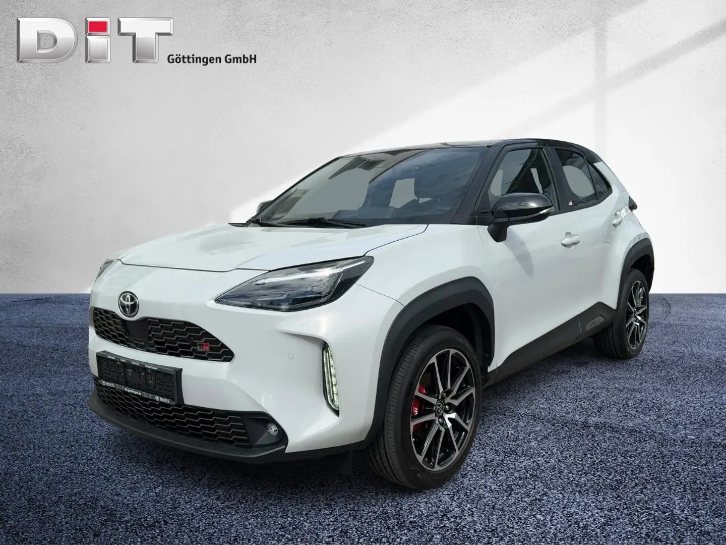 Toyota Yaris Cross 1.5 E FWD GR Sport FLA HUD DynLi LM Noir - 2