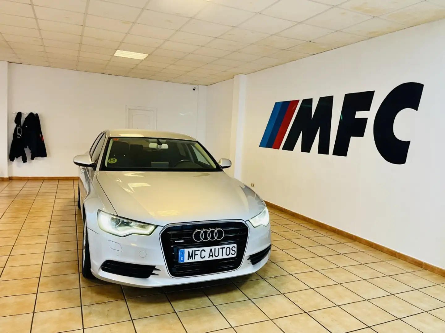 Audi A6 3.0TDI quattro S-Tronic 245 - 1