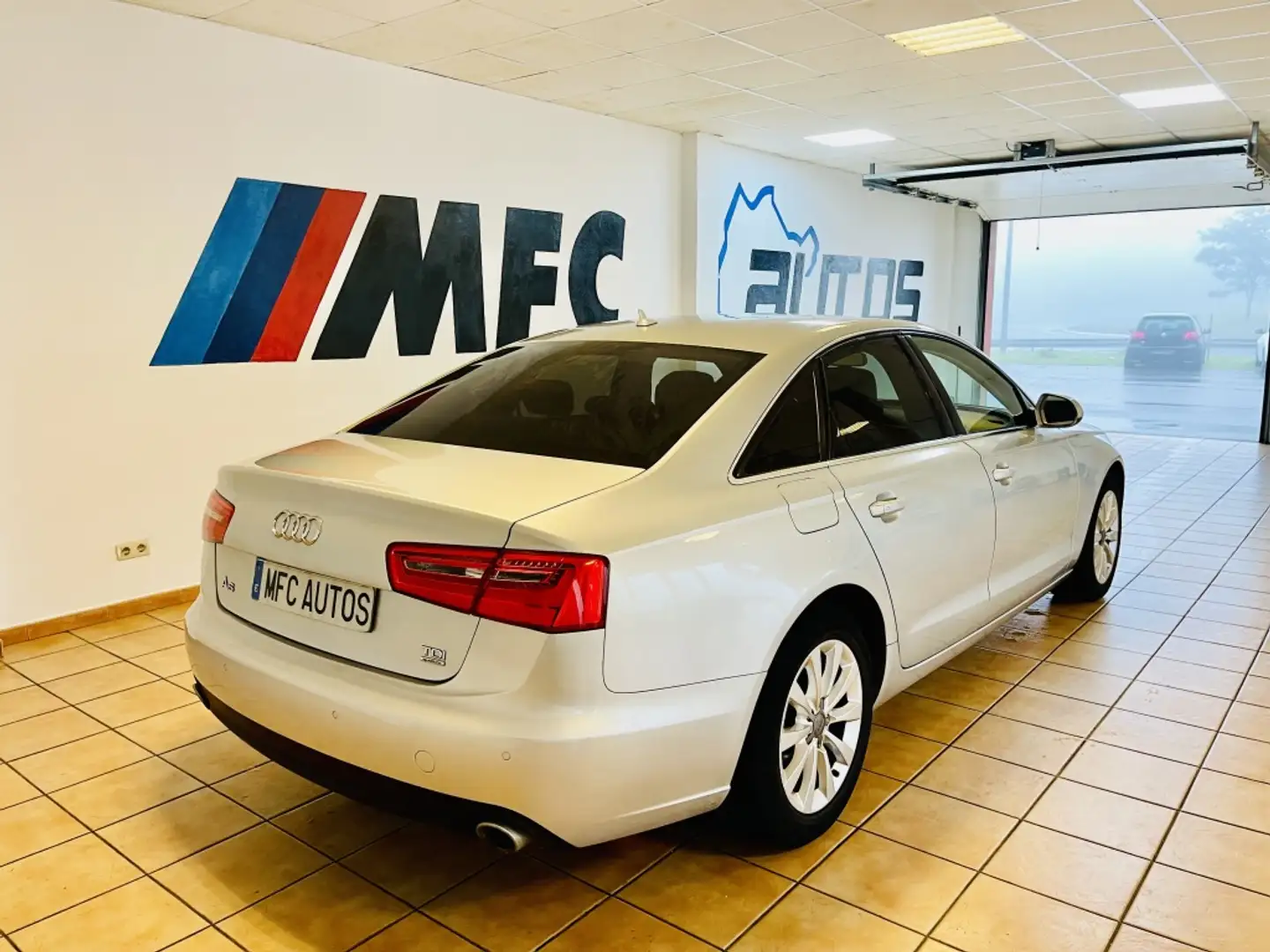 Audi A6 3.0TDI quattro S-Tronic 245 - 2