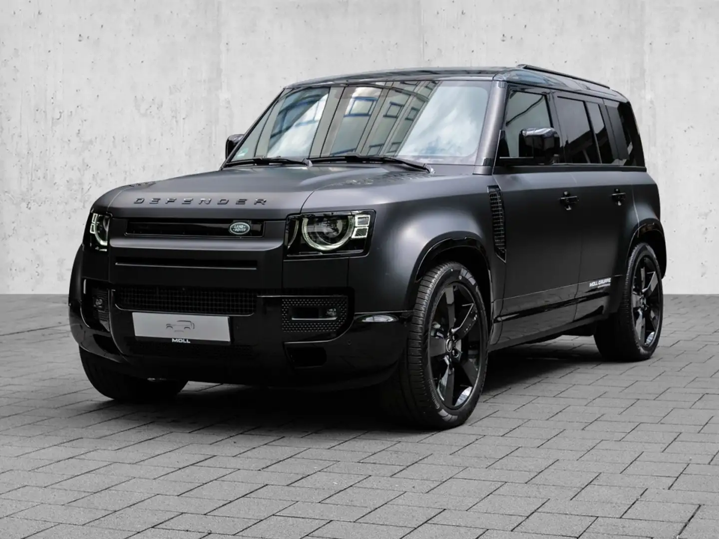 Land Rover Defender 110 D300 X-Dynamic HSE MATT AHK Schwarz - 2