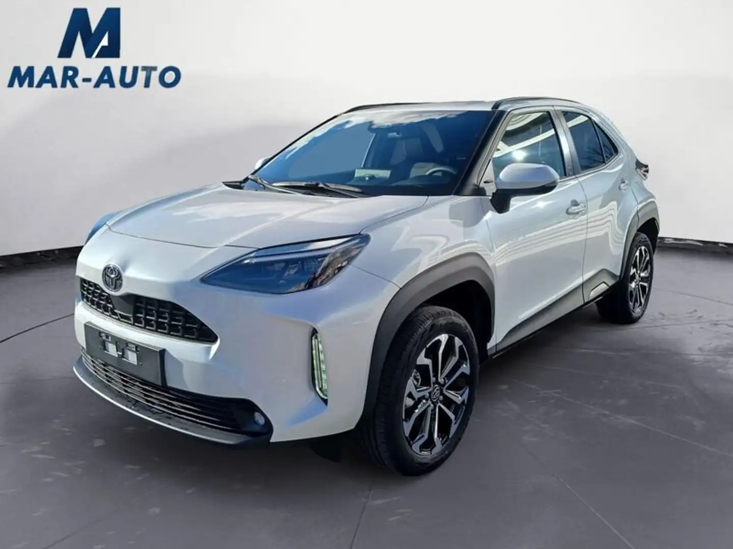 Toyota Yaris Cross 1.5 Hybrid 130 CV 5p.E-CVT AWD-i Trend - 1