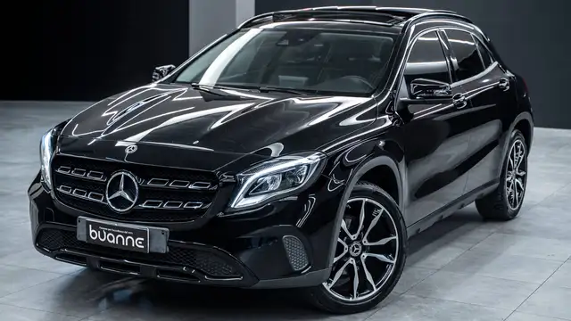 Mercedes-Benz GLA 220 D 4MATIC 177CV SPORT TETTO APR. NAVI CAM FULL OPT