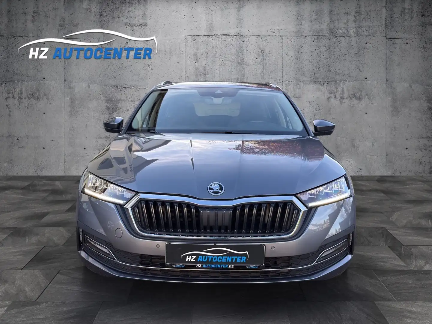 Skoda Octavia Combi Style 2.0 TDI DSG*VIRTUAL*NAVI*APP Grau - 2
