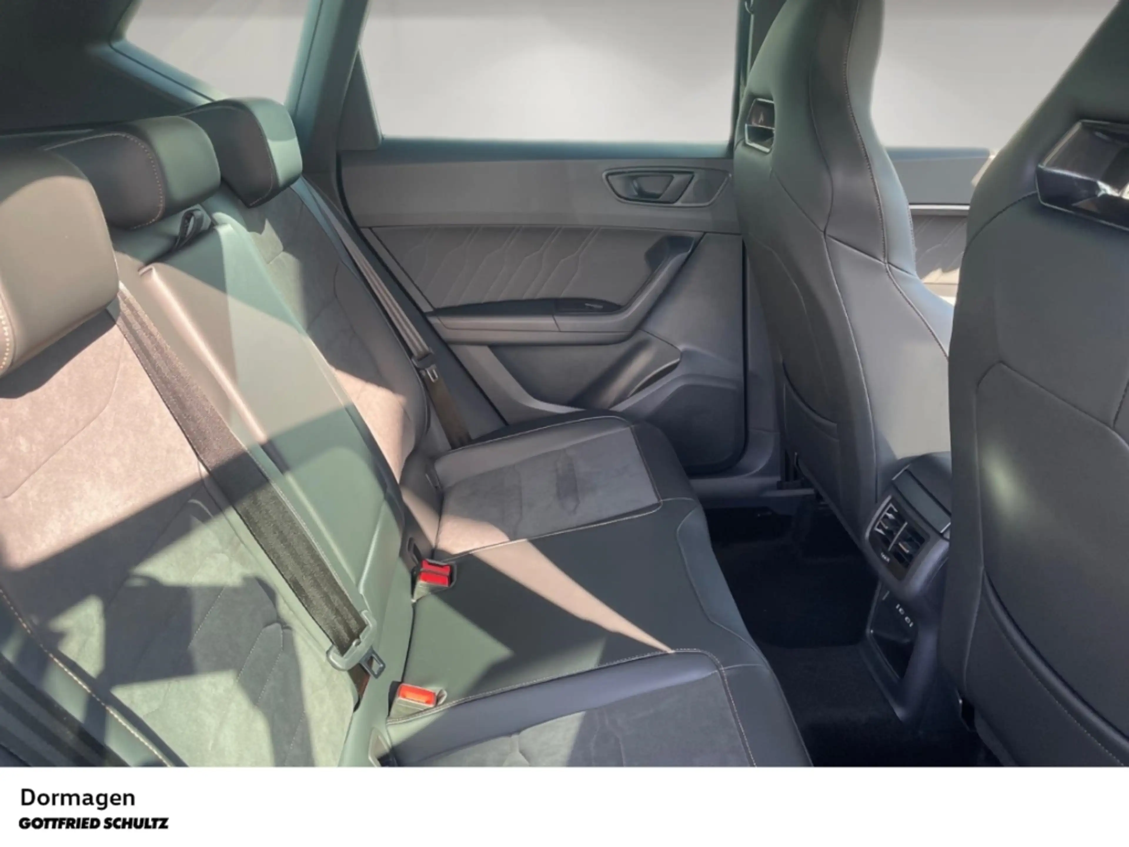 CUPRA Ateca VZ 2.0 TSI DSG 4Drive KAMERA AHK PANO KESSY — photo 7
