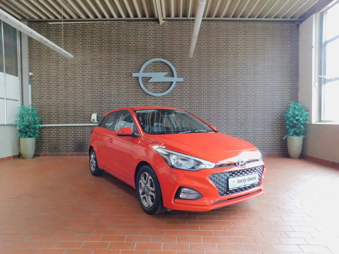Hyundai i20 Trend Rouge - 1