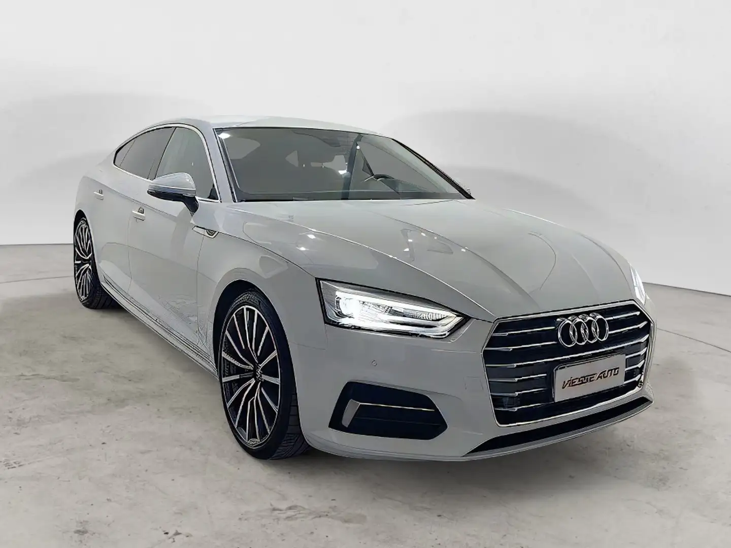 Audi A5 A5 Sportback 40 2.0 tdi Sport 190cv s-tronic Bianco - 2