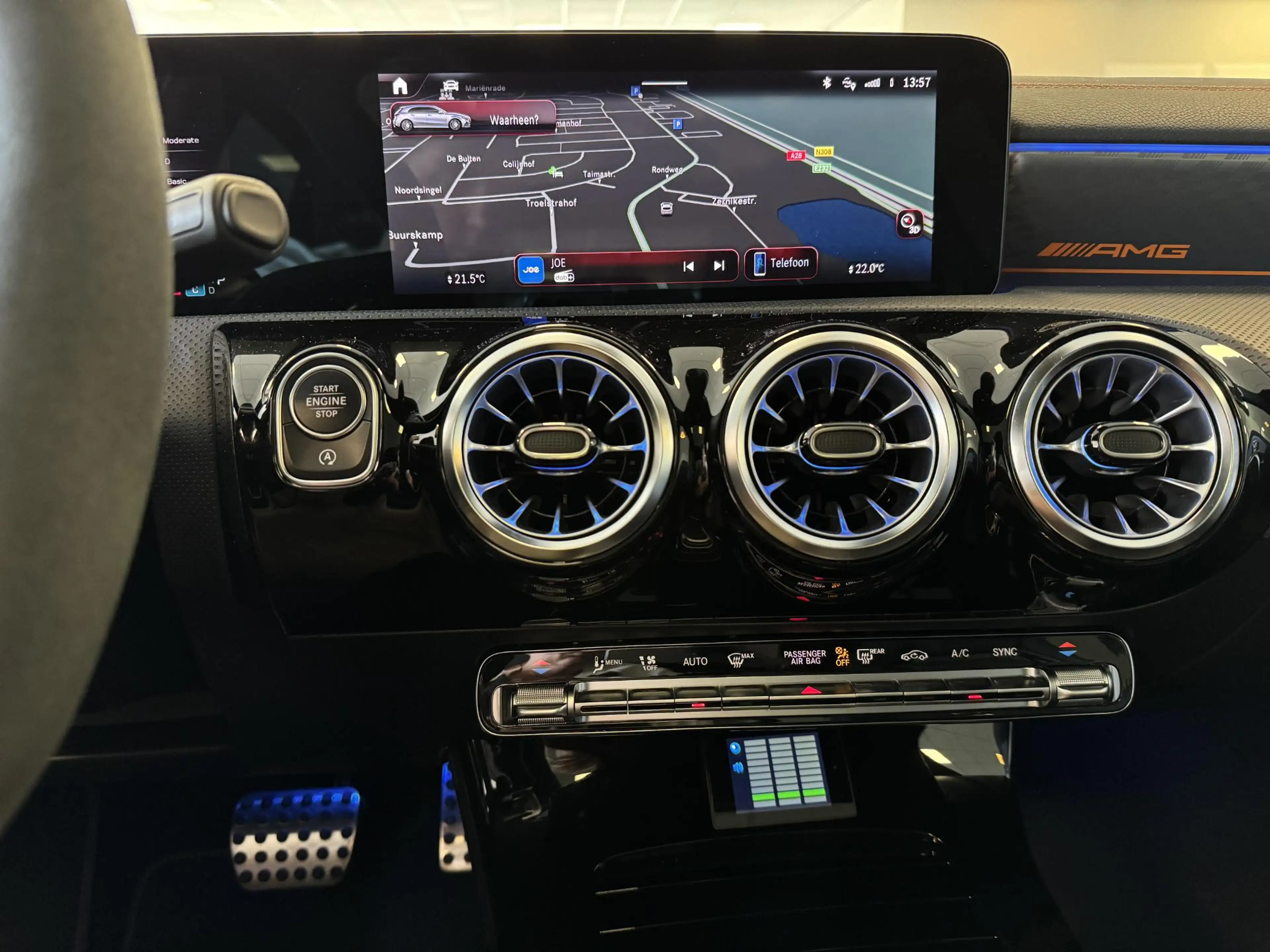 Mercedes-Benz A 45 AMG S 4MATIC+ — photo 11