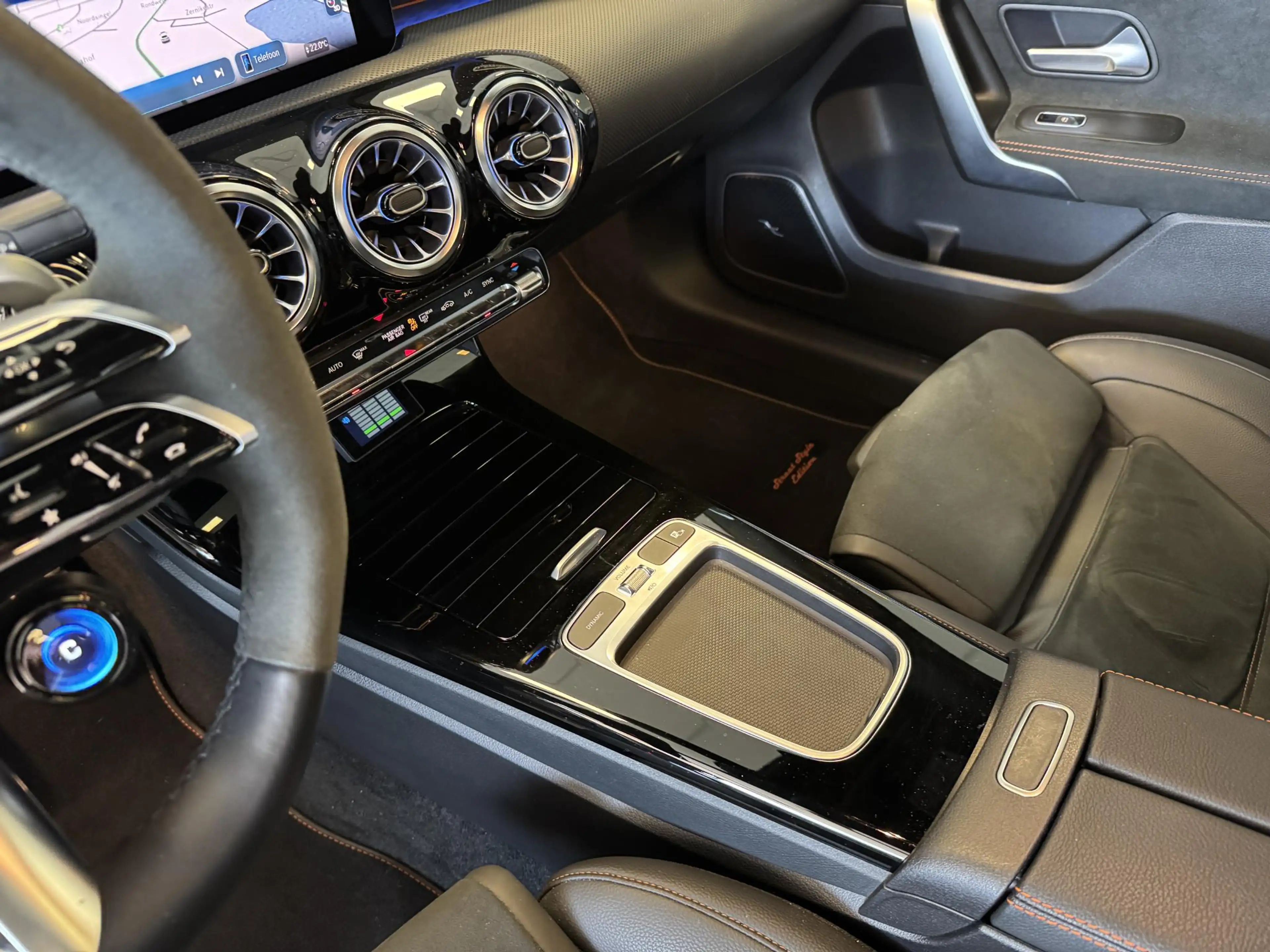 Mercedes-Benz A 45 AMG S 4MATIC+ — photo 15