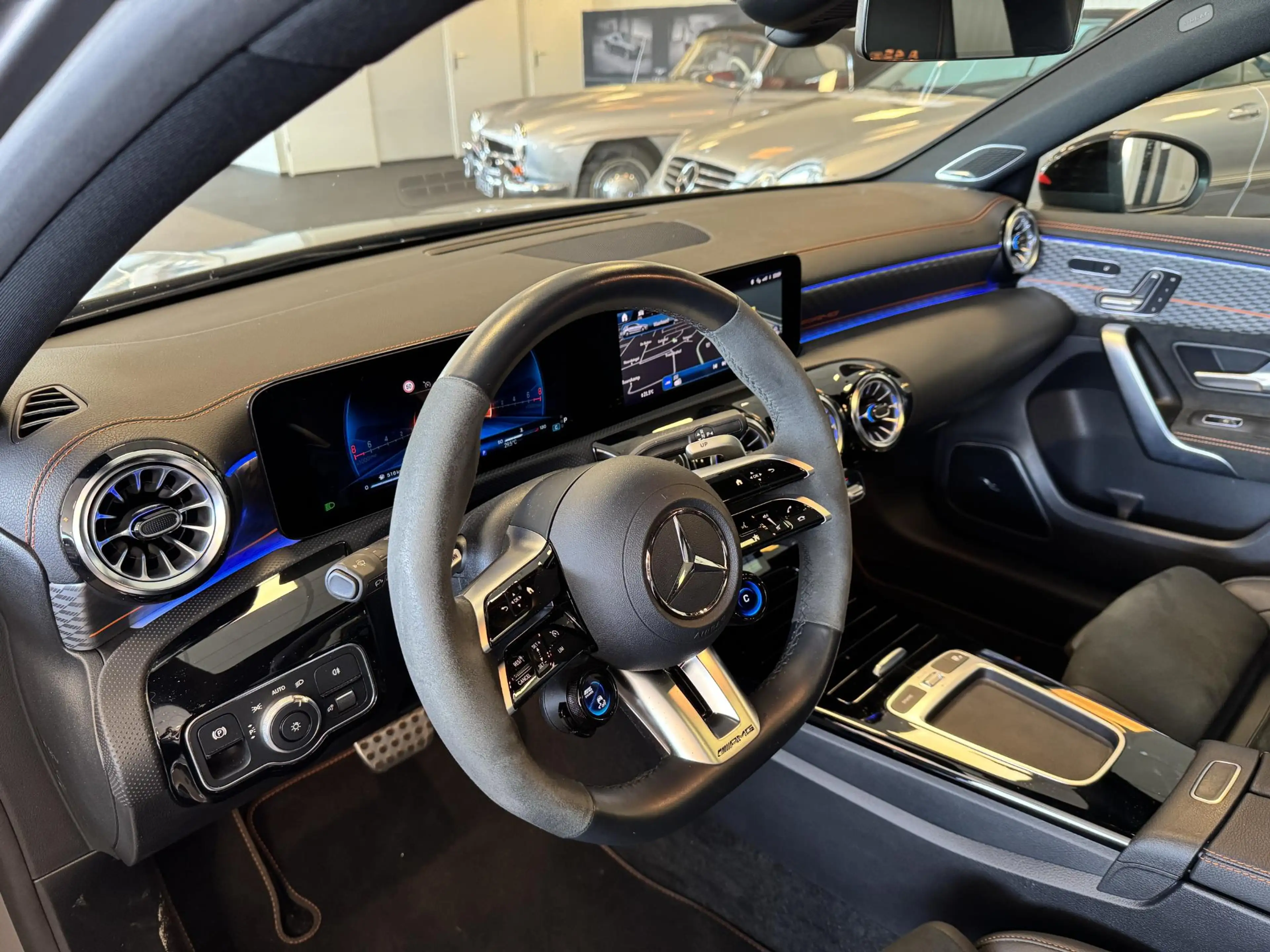 Mercedes-Benz A 45 AMG S 4MATIC+ — photo 12