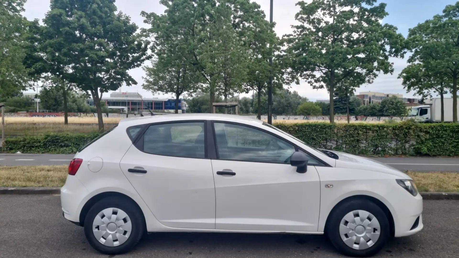 SEAT Ibiza 1.2i Enjoy + Blanc - 2