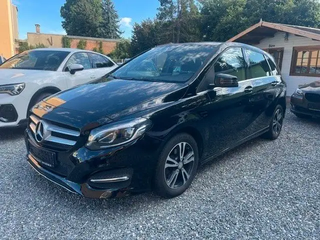 Mercedes-Benz B 200 LED