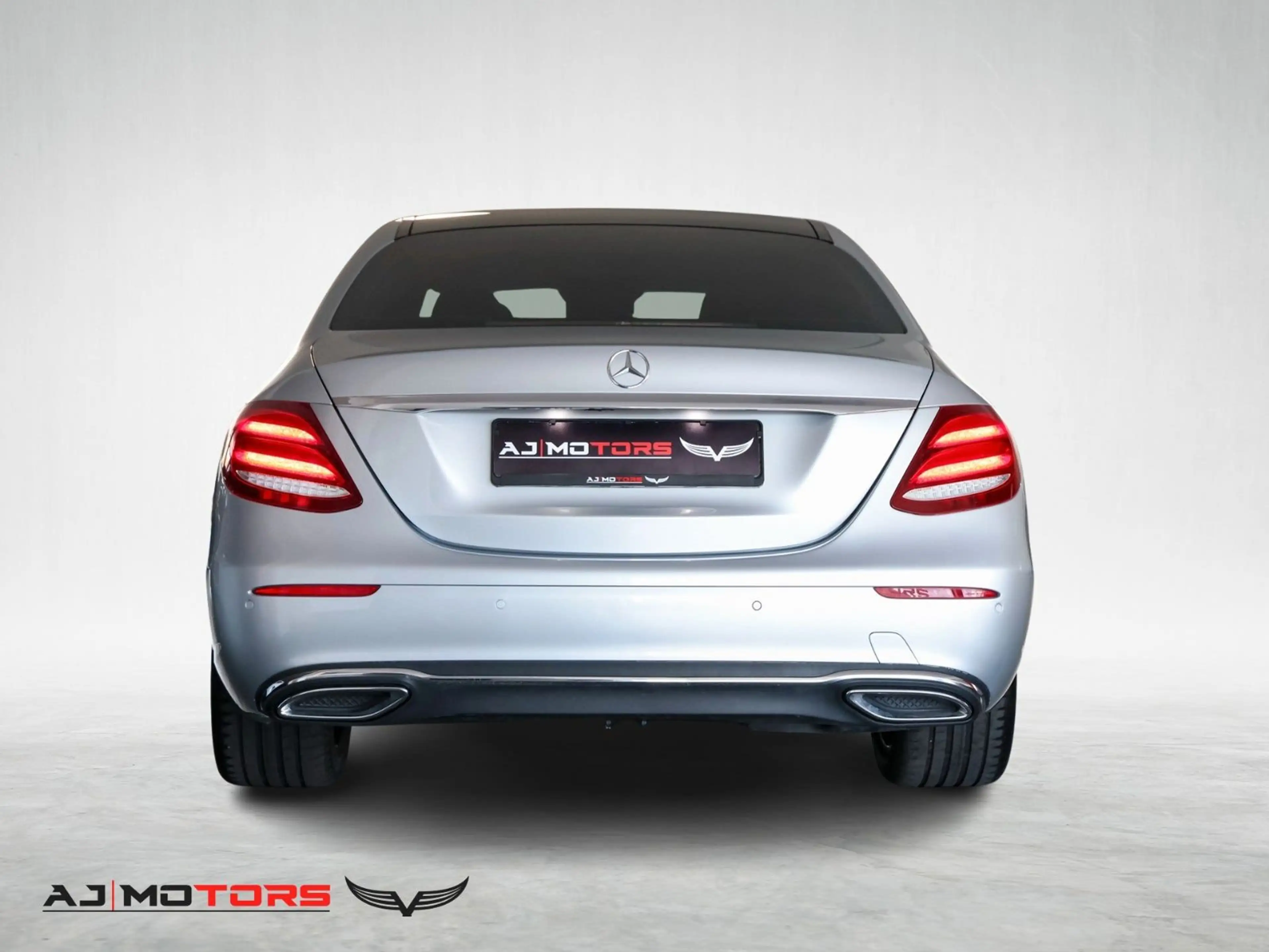 Mercedes-Benz E 220 d LIMO. *HUD-360°-BURMESTER-MEMORY-AMBIENTE — photo 4
