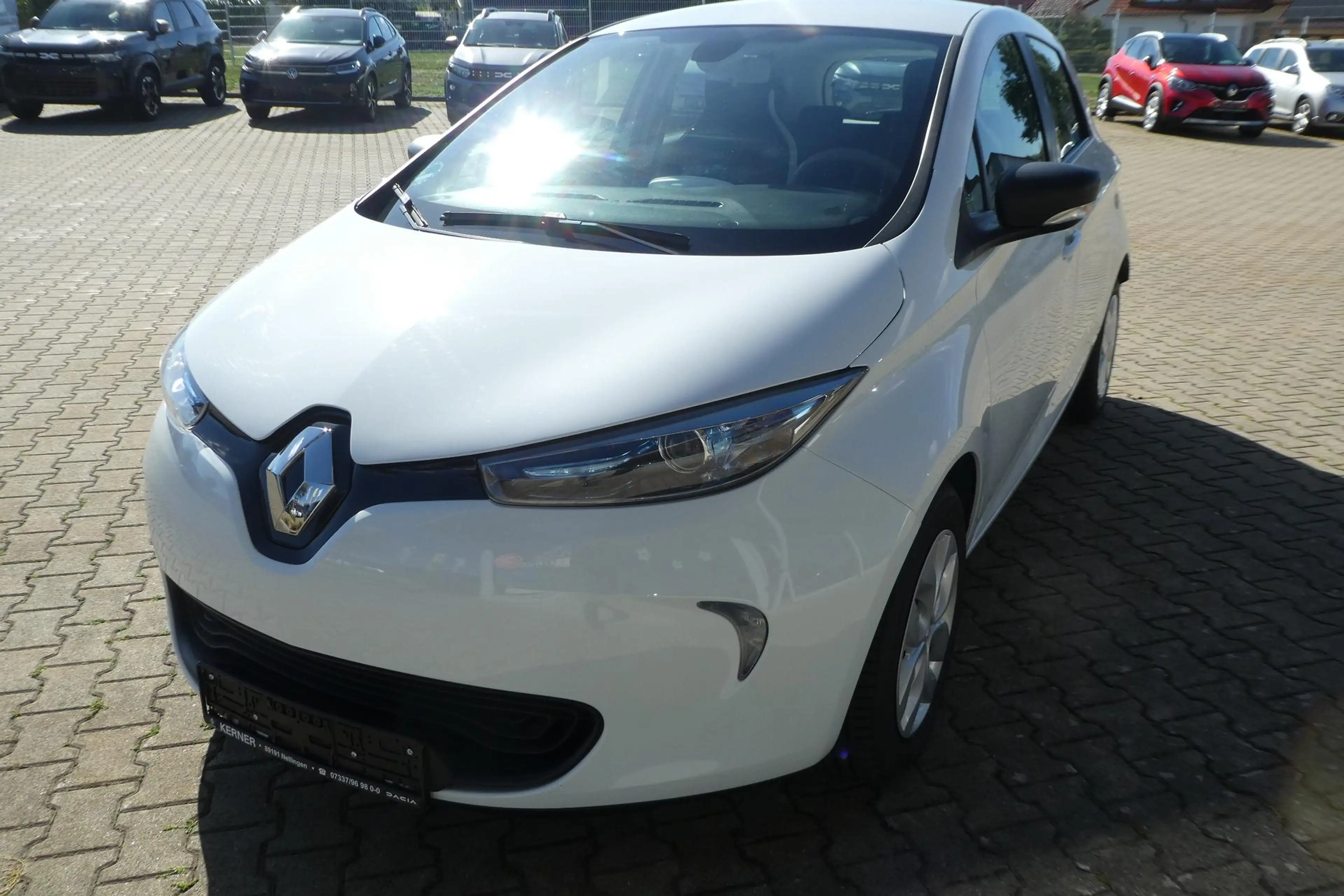 Renault ZOE Life Z.E. 40 43 kW (58 PS), Automatik — photo 3