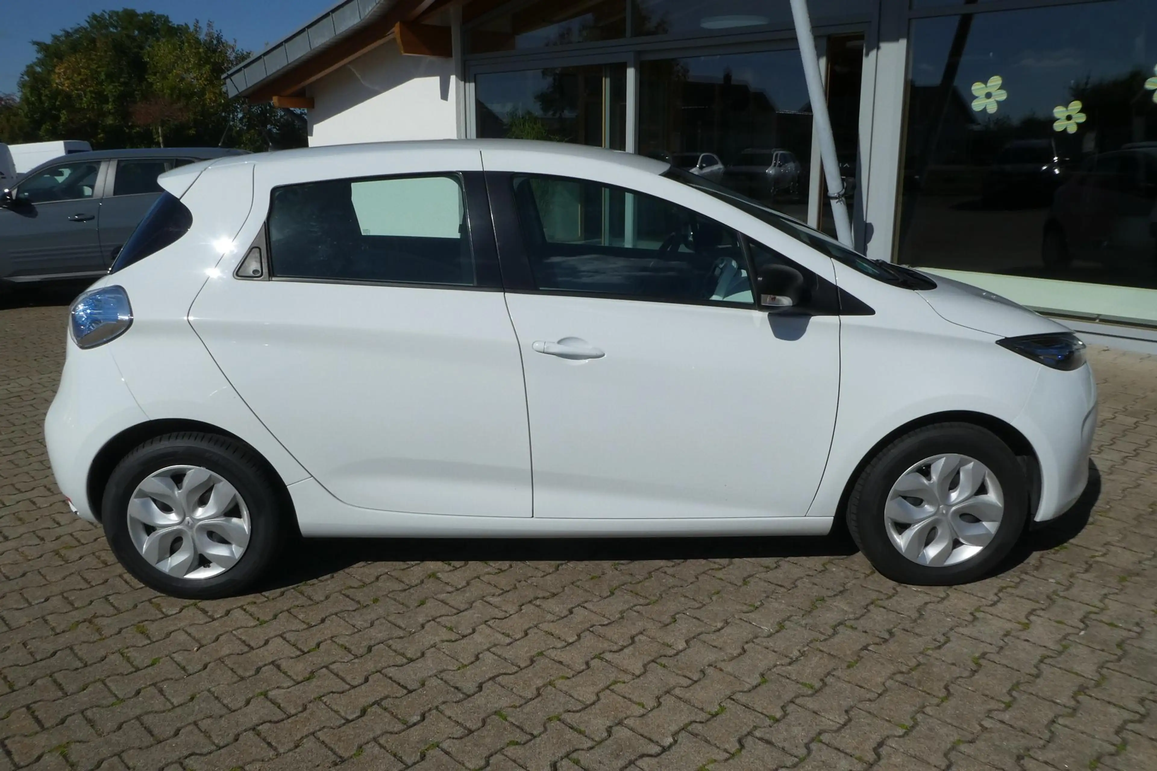Renault ZOE Life Z.E. 40 43 kW (58 PS), Automatik — photo 5