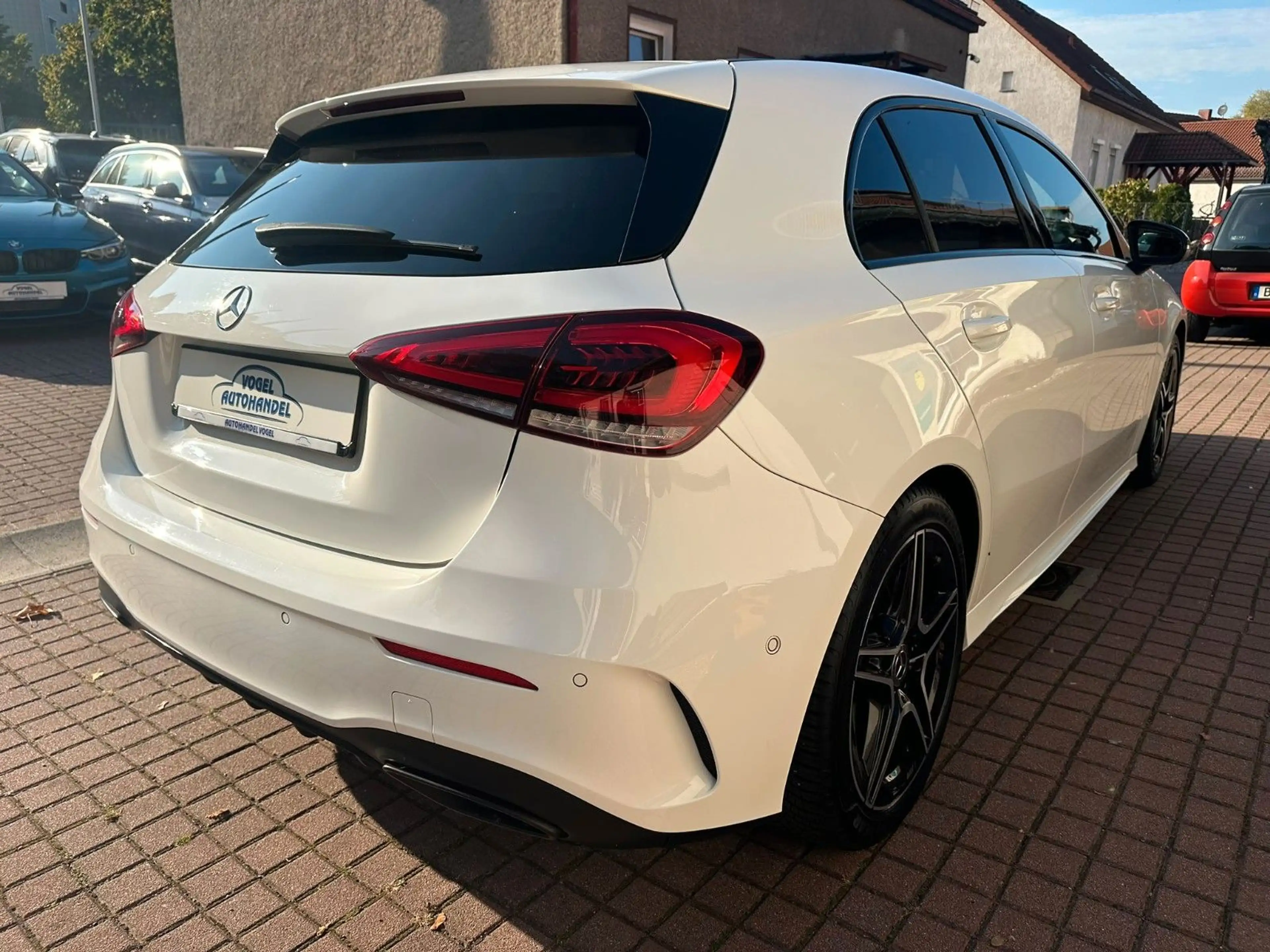 Mercedes-Benz A 250 AMG LINE*LED*VR*ALCAN*SITZHZ*MULTI-BEAM* — photo 4