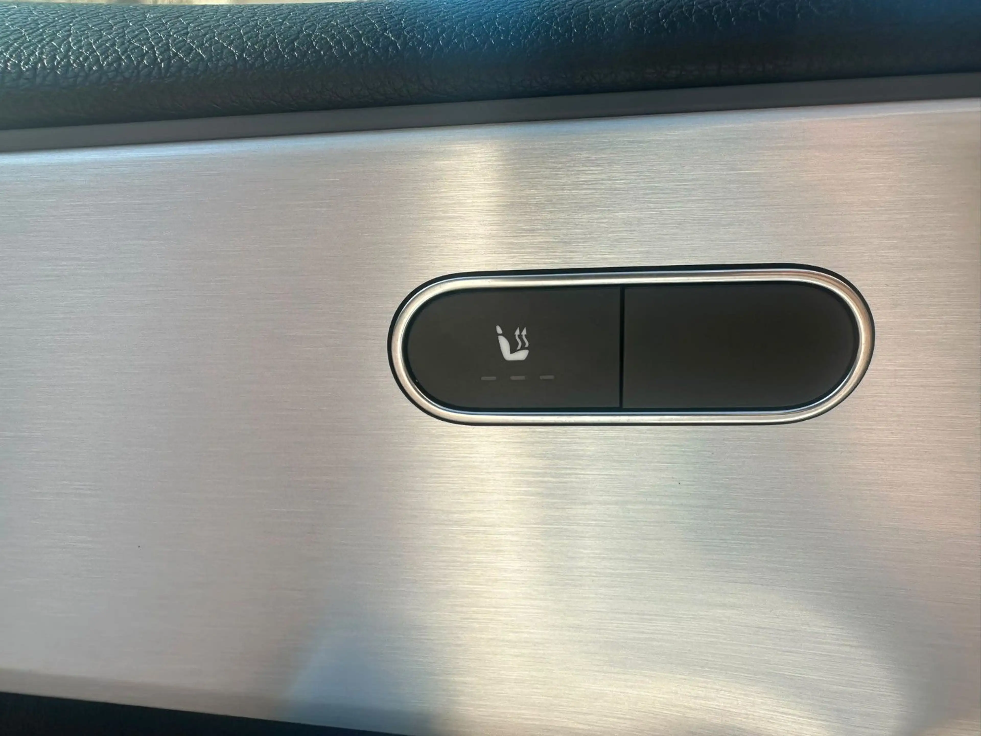 Mercedes-Benz A 250 AMG LINE*LED*VR*ALCAN*SITZHZ*MULTI-BEAM* — photo 15