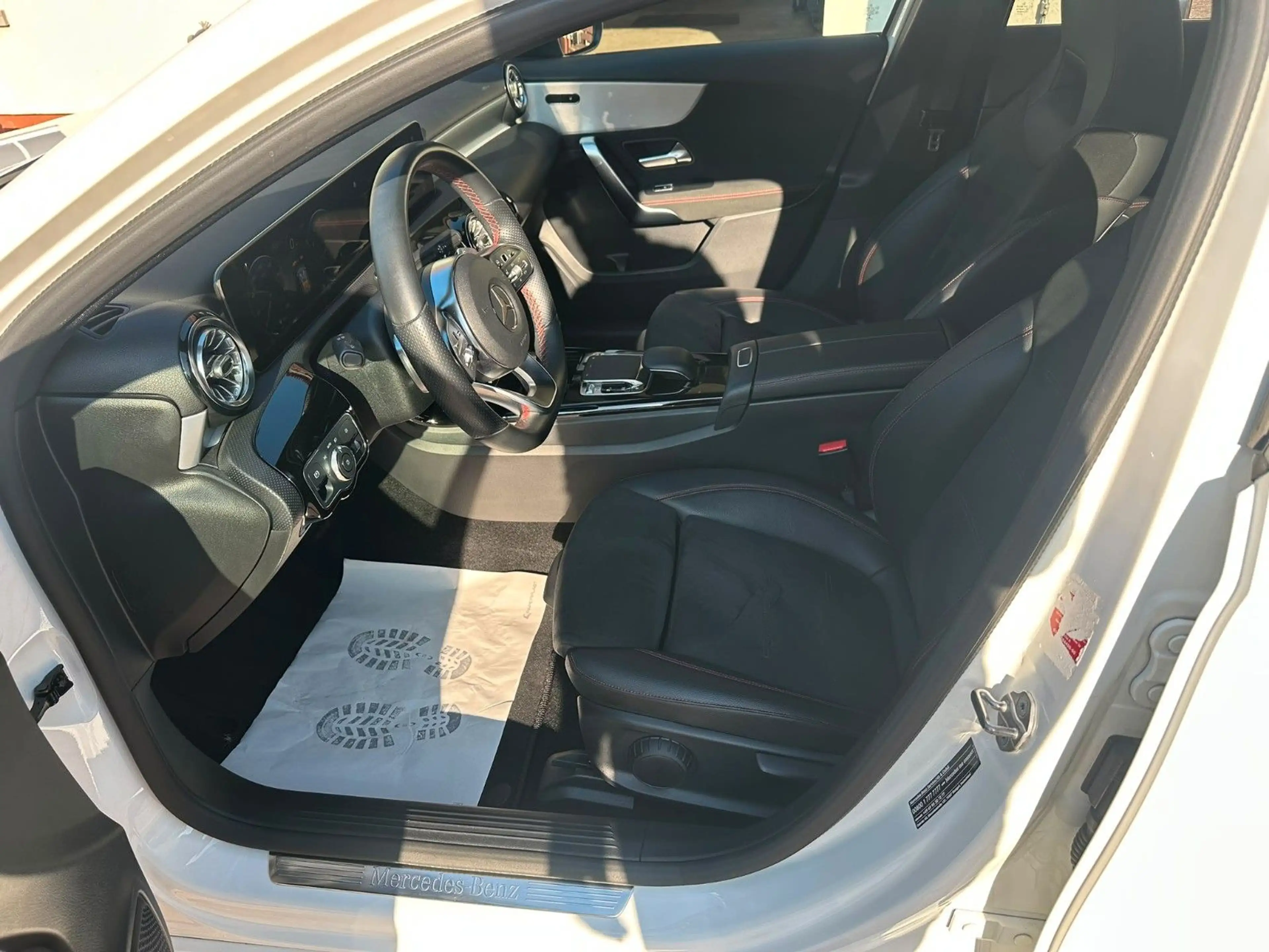 Mercedes-Benz A 250 AMG LINE*LED*VR*ALCAN*SITZHZ*MULTI-BEAM* — photo 12