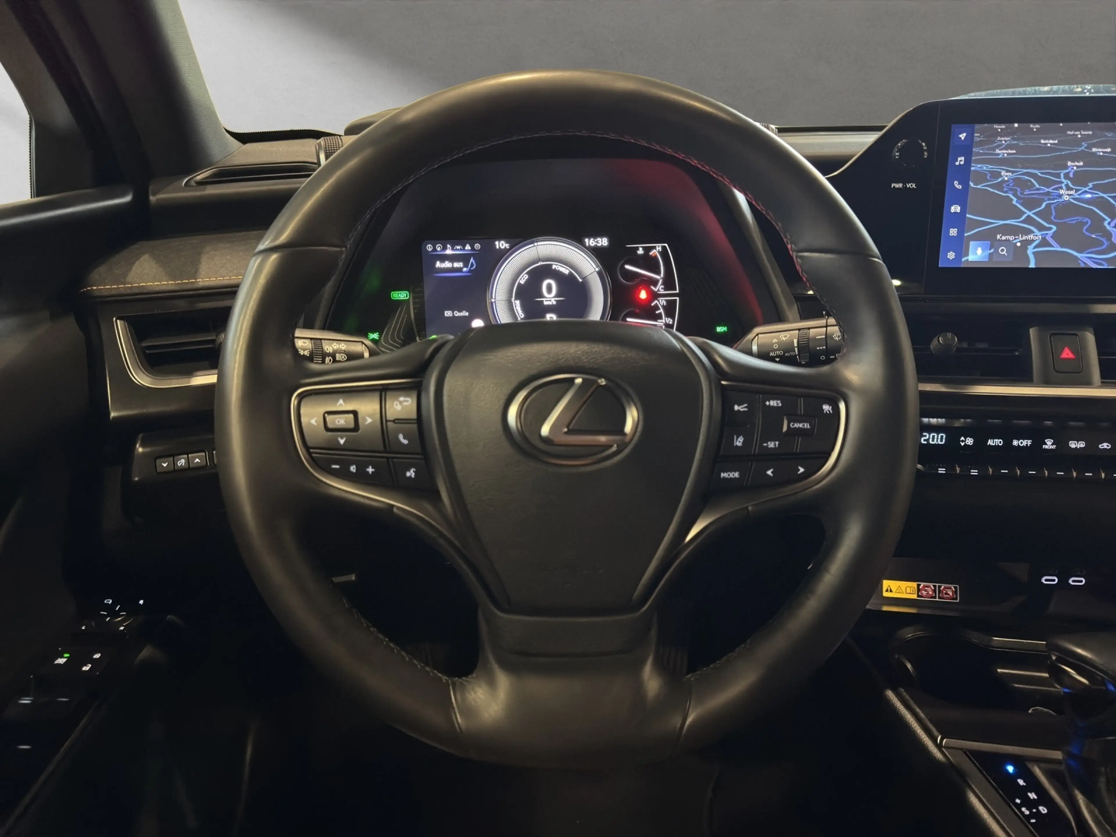 Lexus UX 250h 250 h F-Sport Design Allwetter — photo 10